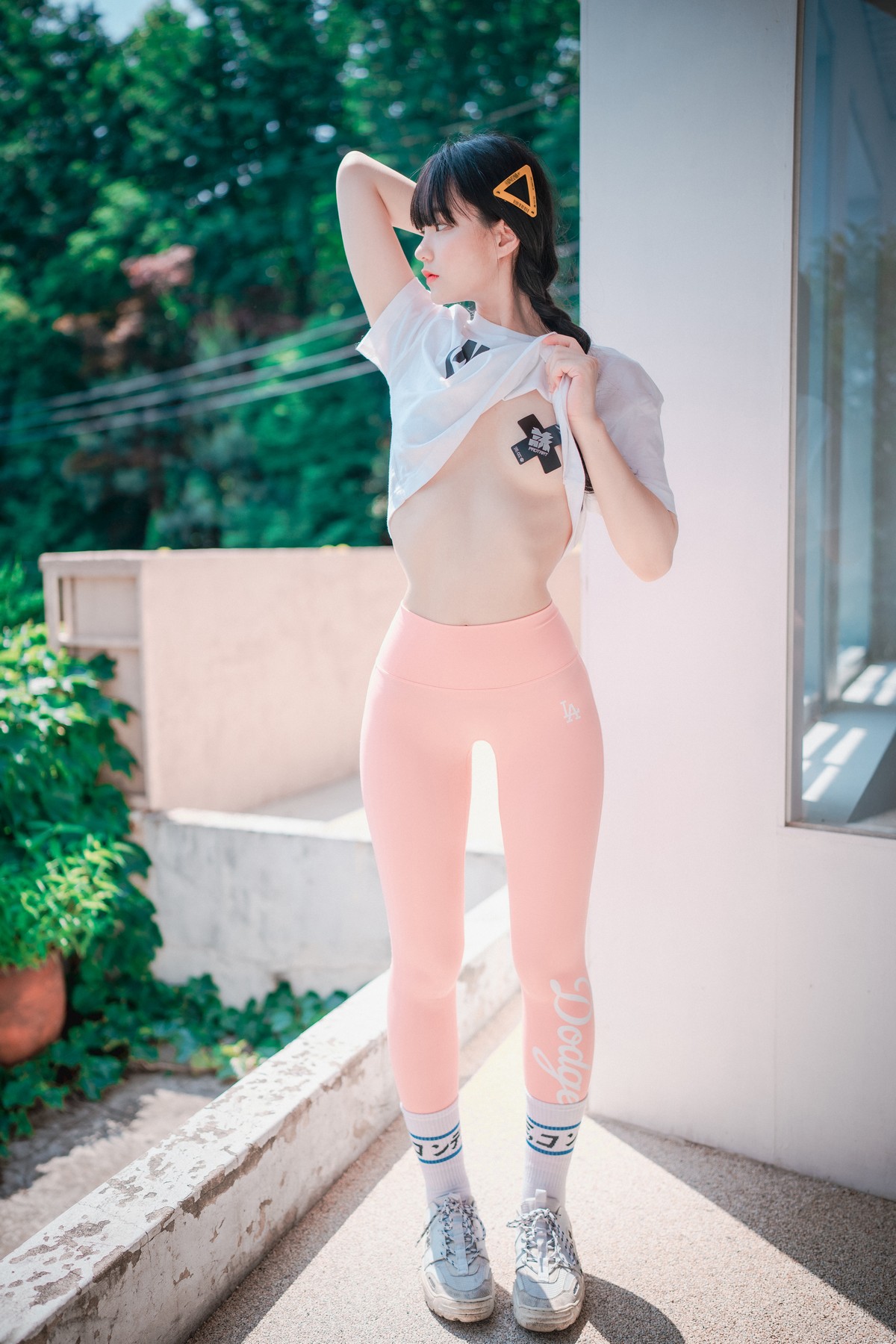 xgyw.top_[DJAWA]No.060_模特Jenny_Loose and Tight Pink主题性感白T配粉色运动裤诱惑写真158P