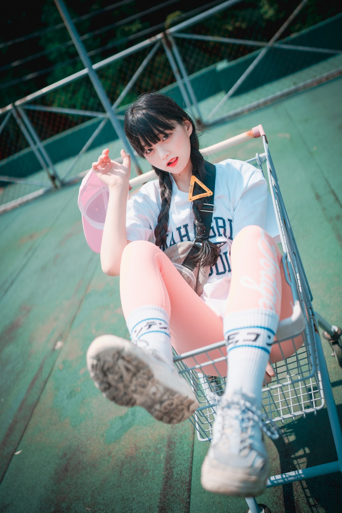 xgyw.top_[DJAWA]No.060_模特Jenny_Loose and Tight Pink主题性感白T配粉色运动裤诱惑写真158P