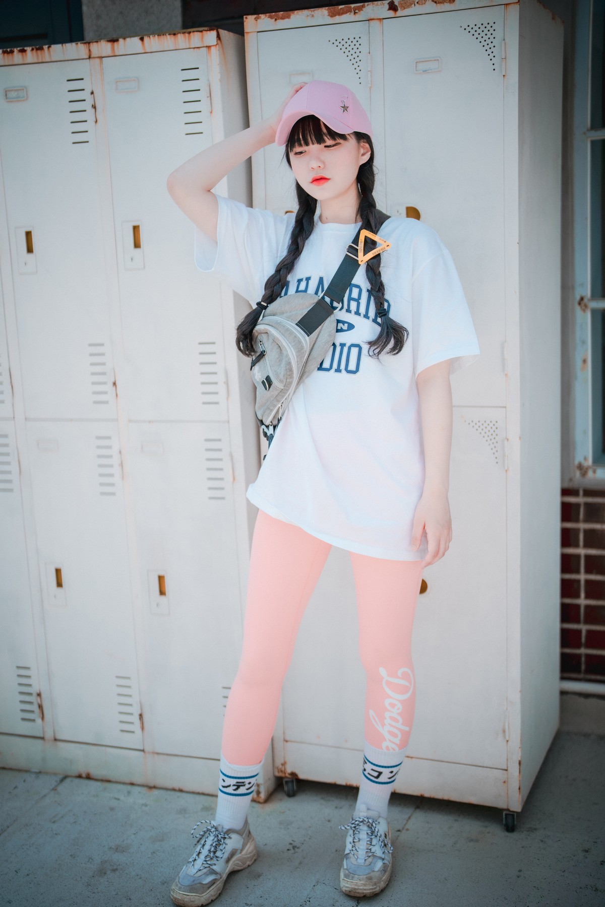xgyw.top_[DJAWA]No.060_模特Jenny_Loose and Tight Pink主题性感白T配粉色运动裤诱惑写真158P
