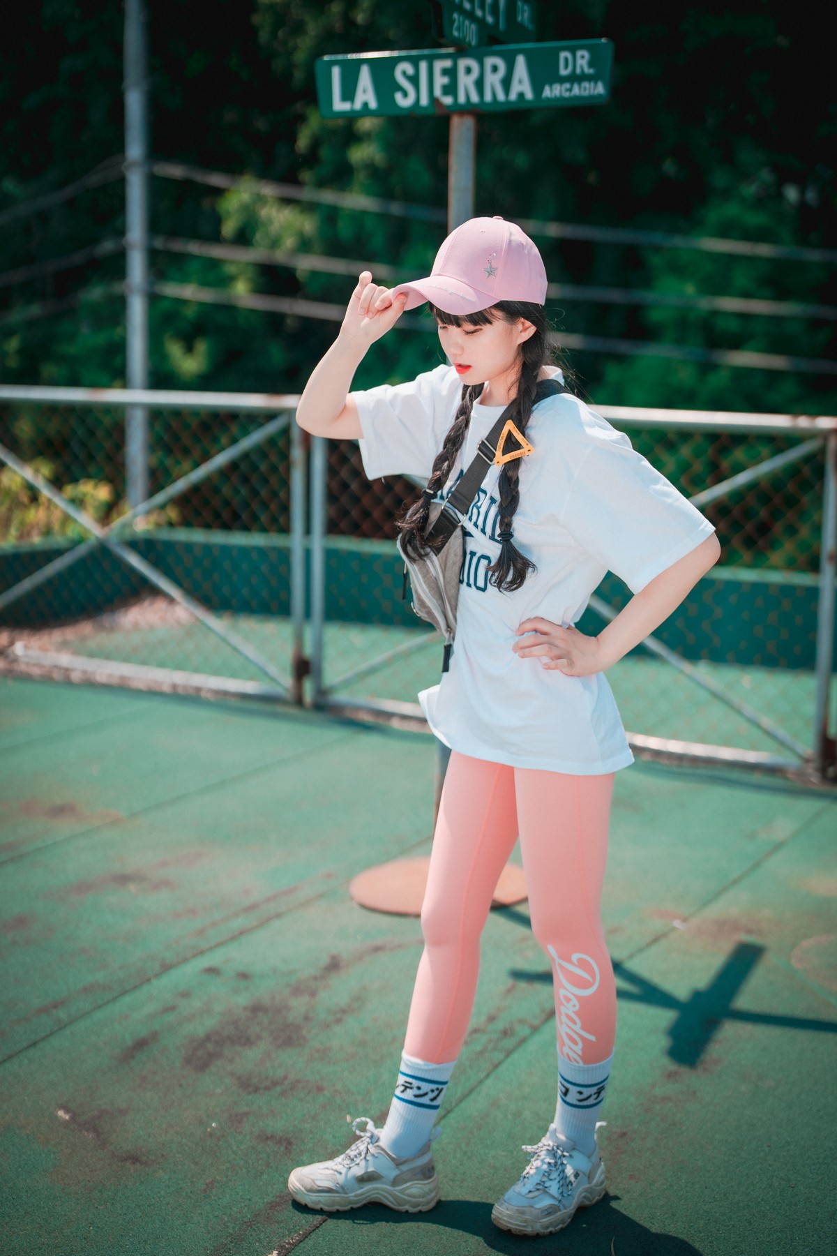 xgyw.top_[DJAWA]No.060_模特Jenny_Loose and Tight Pink主题性感白T配粉色运动裤诱惑写真158P