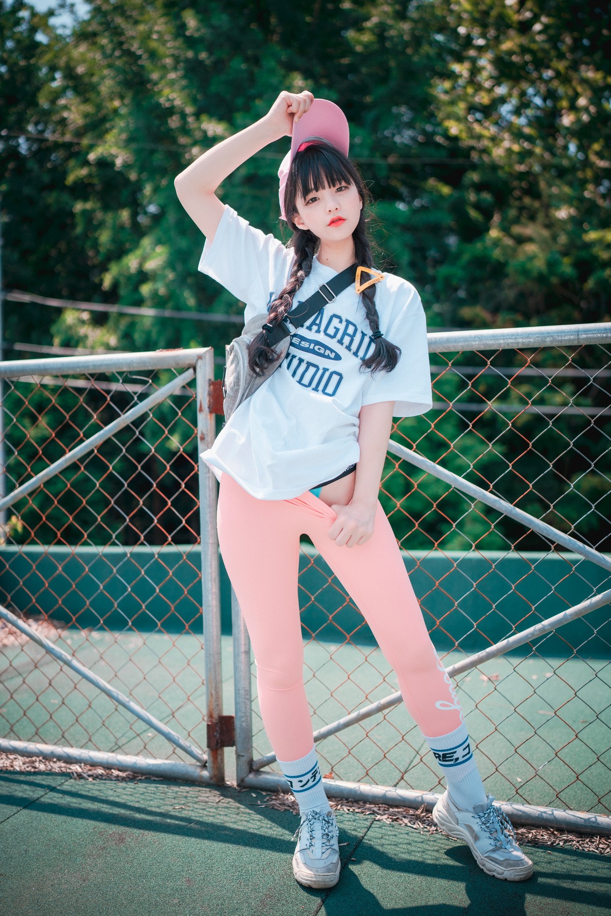 xgyw.top_[DJAWA]No.060_模特Jenny_Loose and Tight Pink主题性感白T配粉色运动裤诱惑写真158P