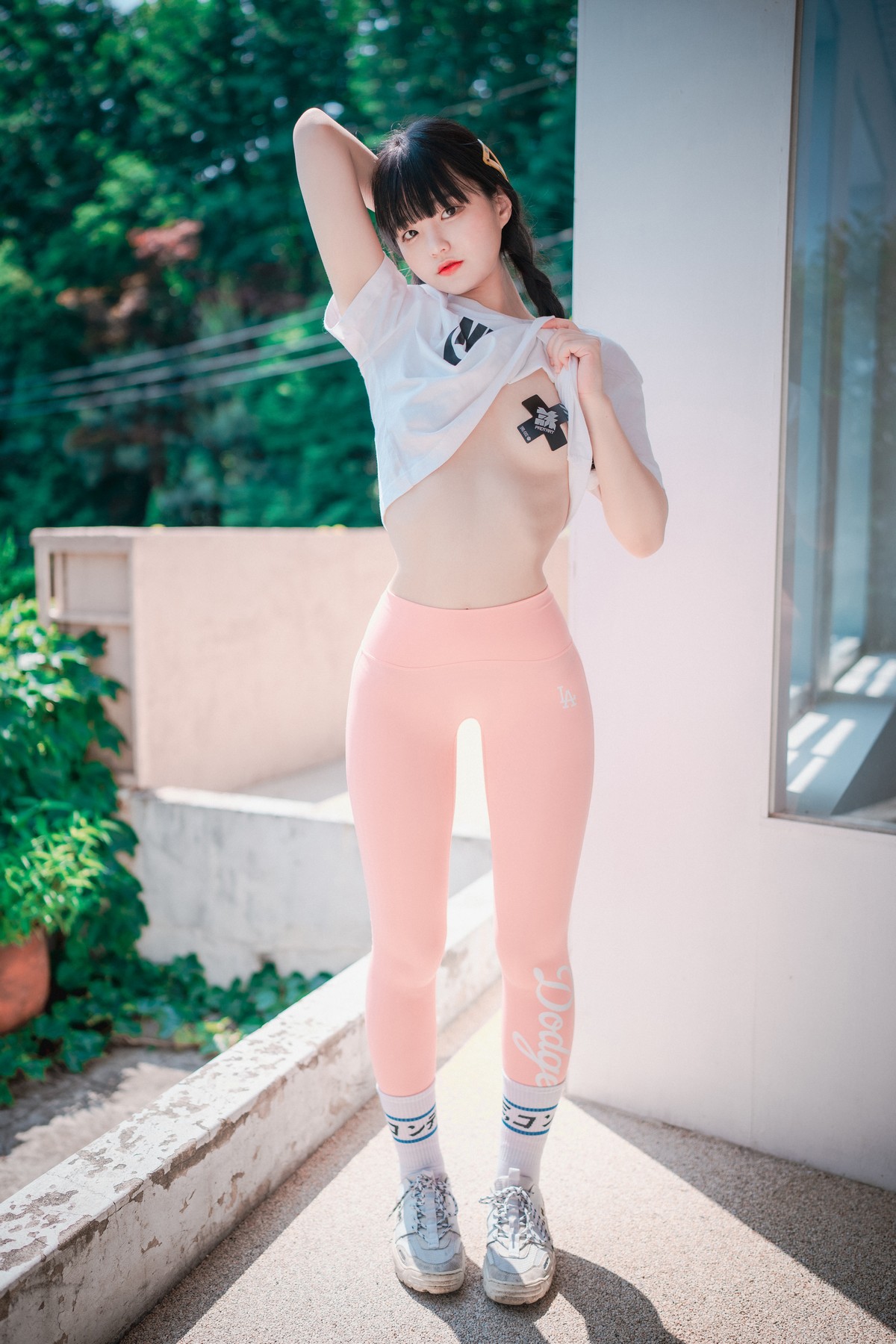 xgyw.top_[DJAWA]No.060_模特Jenny_Loose and Tight Pink主题性感白T配粉色运动裤诱惑写真158P