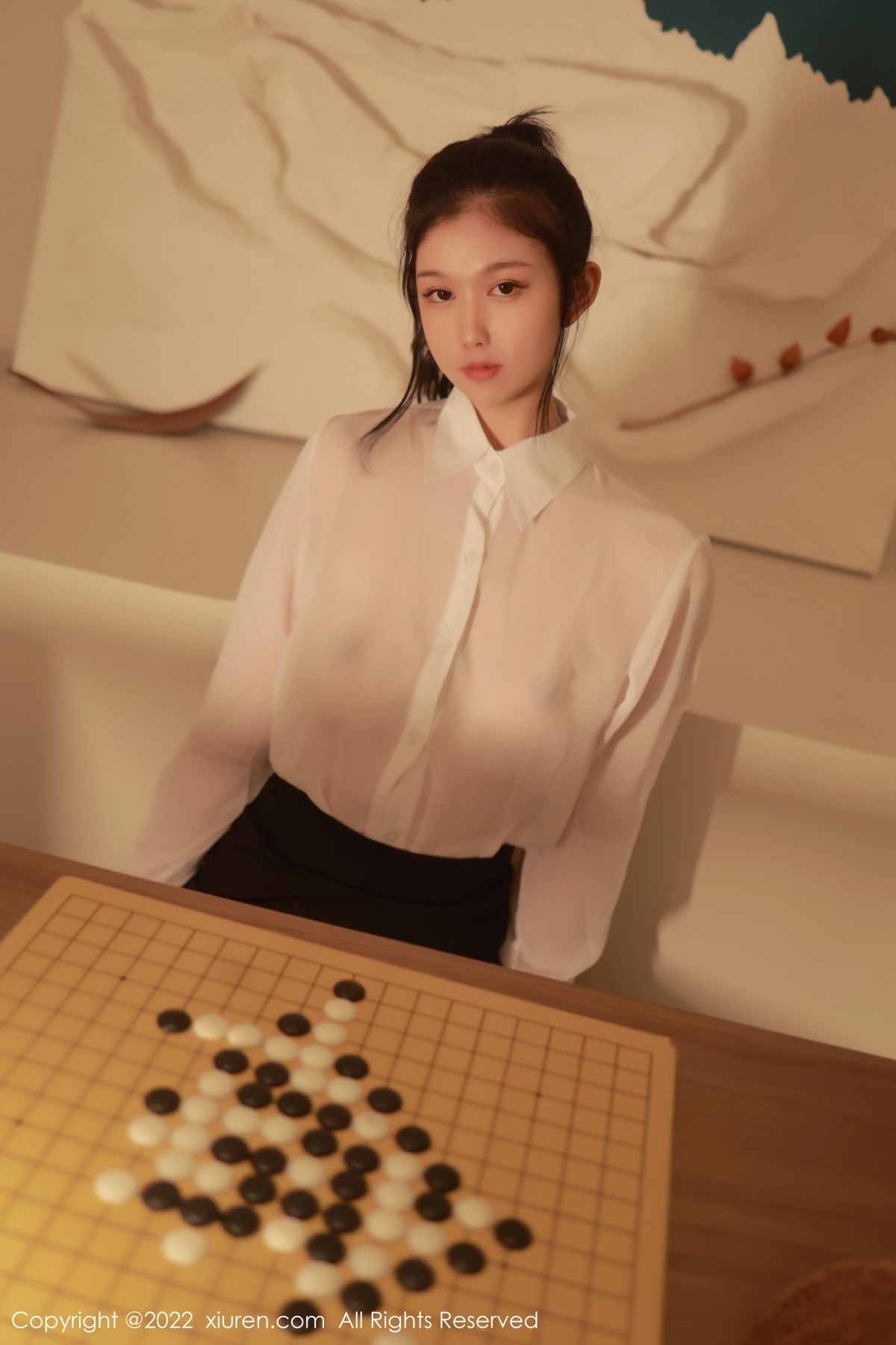 xgyw.top_XiuRen第5057期_模特李雅柔白色轻透上衣配黑色短裙露开档黑丝秀翘臀诱惑写真65P
