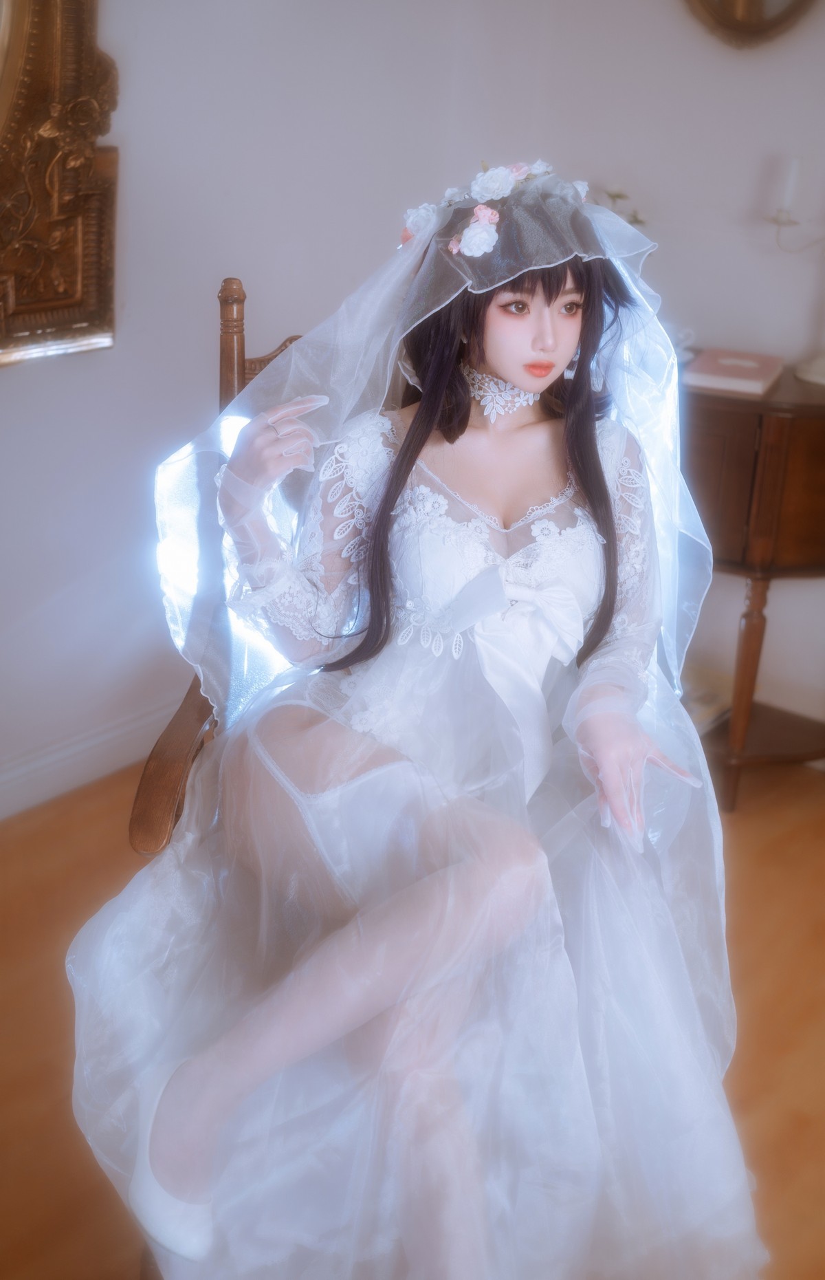 xgyw.top_白嫩美少女鬼畜瑶在不在婚纱主题私房性感纯白薄透婚纱秀惹火身材诱惑写真38P
