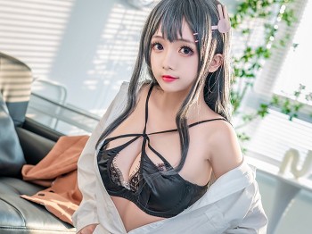 Cosplay青春美女日奈娇麻衣校服主题私人性感学姐工作服半脱露蕾丝内衣迷人骚扰写真73P