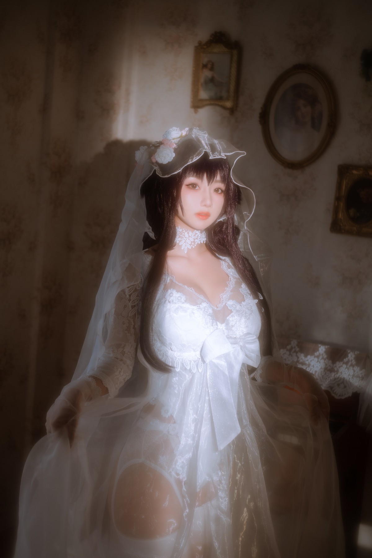 xgyw.top_白嫩美少女鬼畜瑶在不在婚纱主题私房性感纯白薄透婚纱秀惹火身材诱惑写真38P