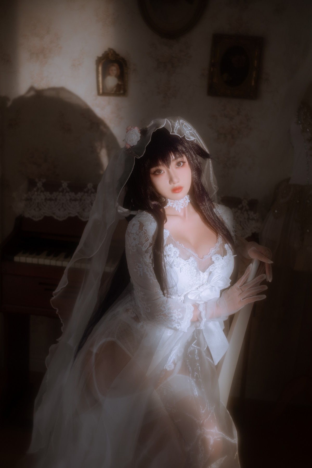xgyw.top_白嫩美少女鬼畜瑶在不在婚纱主题私房性感纯白薄透婚纱秀惹火身材诱惑写真38P