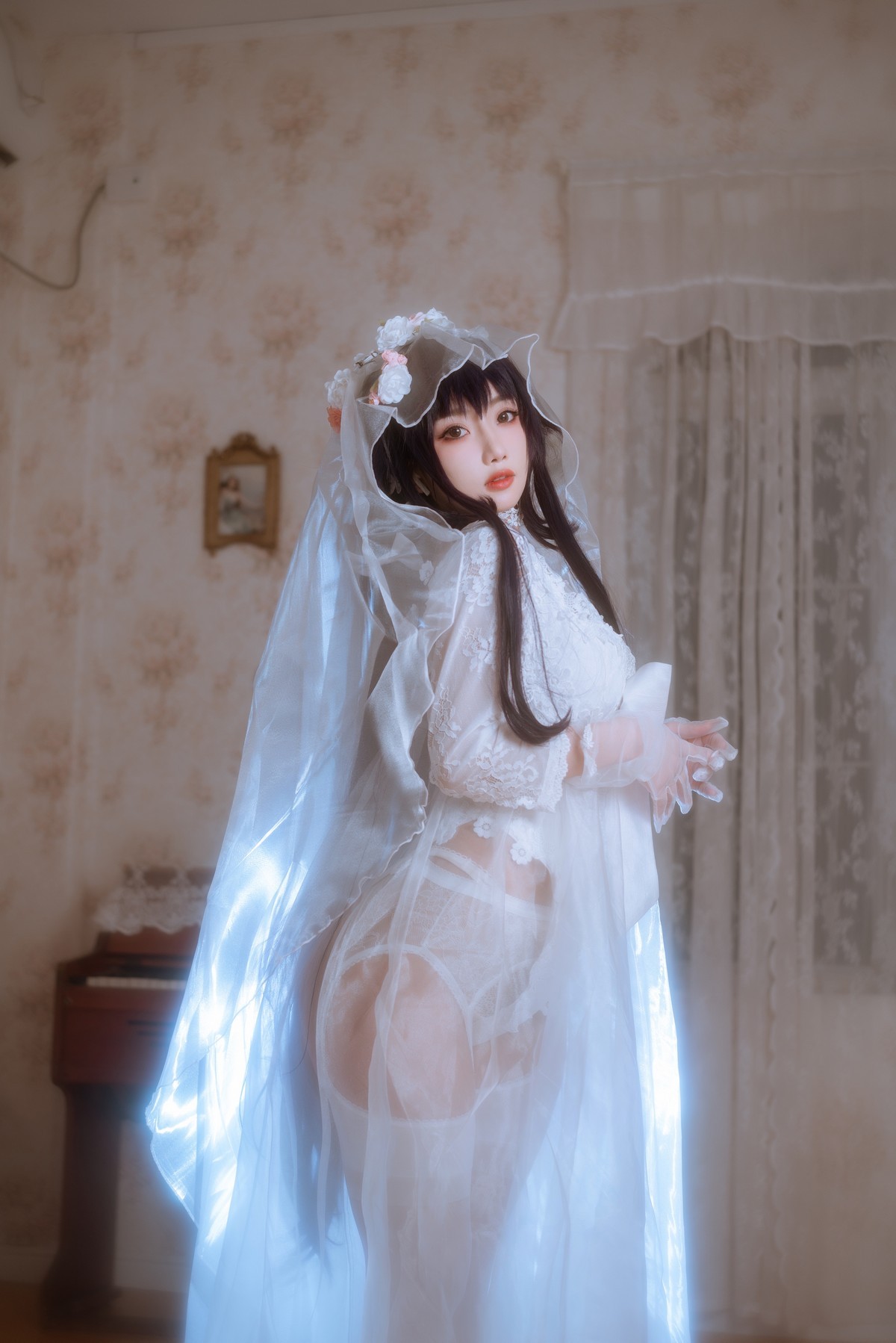 xgyw.top_白嫩美少女鬼畜瑶在不在婚纱主题私房性感纯白薄透婚纱秀惹火身材诱惑写真38P