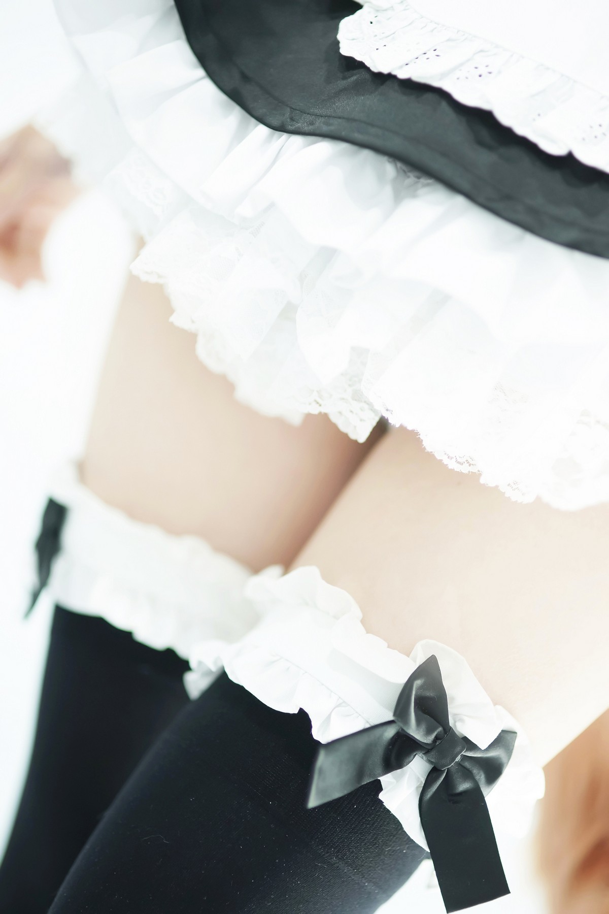 xgyw.top_Coser妹子Ely_eee玉藻前女仆主题狐狸装扮性感短裙配黑丝袜秀美腿诱惑写真45P