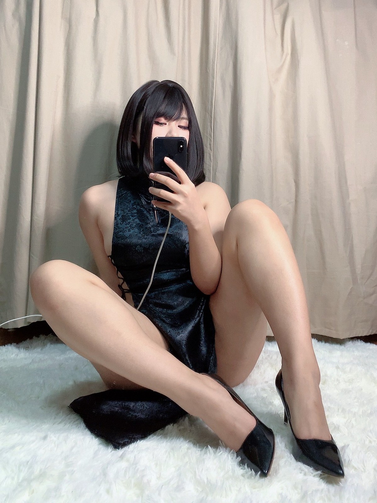 xgyw.top_网络美女柘烟_Zuken虎年春节特典主题私房性感旗袍配开档黑丝撩人诱惑写真59P