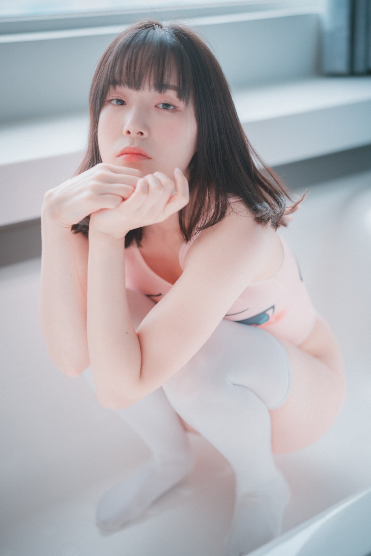 xgyw.top_[DJAWA]No.067_模特PIA_Swimming_Lessons_4主题私房浴室粉色连体衣诱惑写真78P