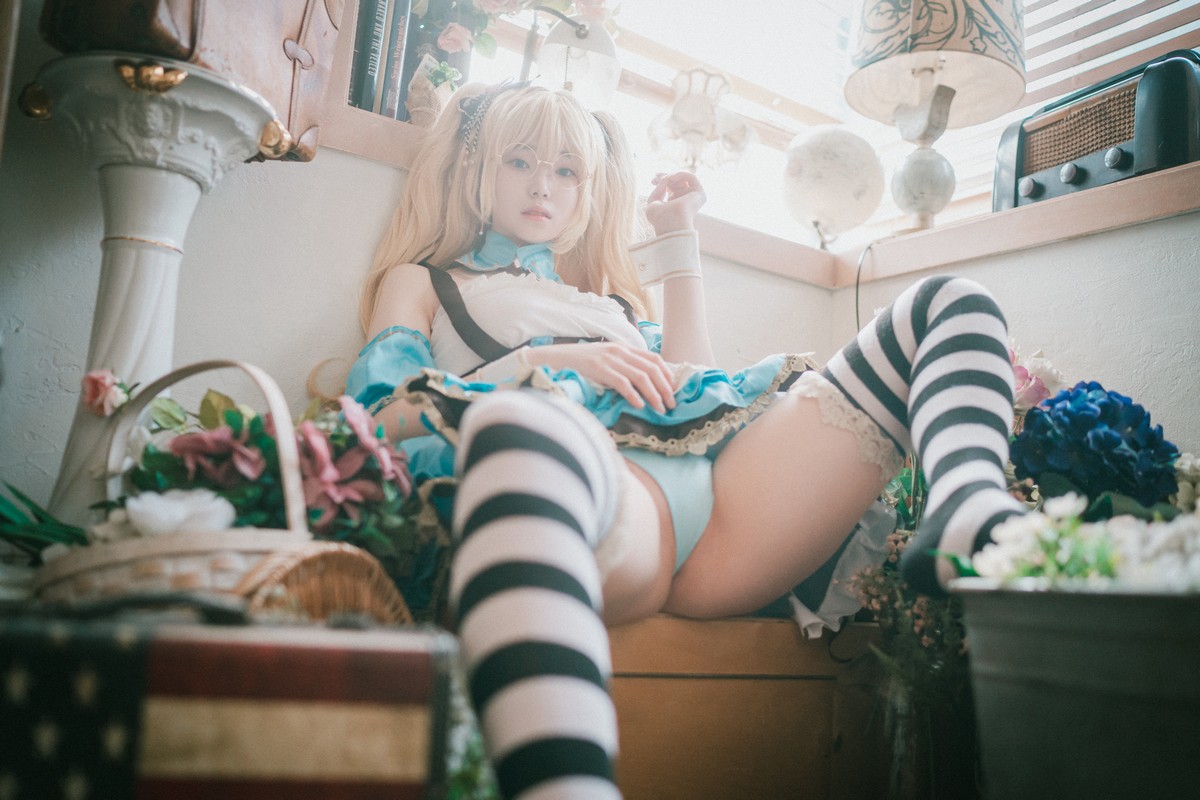xgyw.top_[DJAWA]No.069_韩国模特_Alice in Glasses主题性感眼镜美少女私房女仆装诱惑写真49P