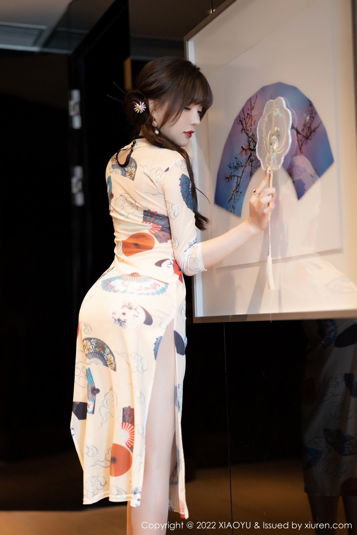 xgyw.top_[XiaoYu画语界]Vol.788_女神芝芝Booty白色轻透旗袍露蕾丝内衣无内肉丝完美诱惑写真105P