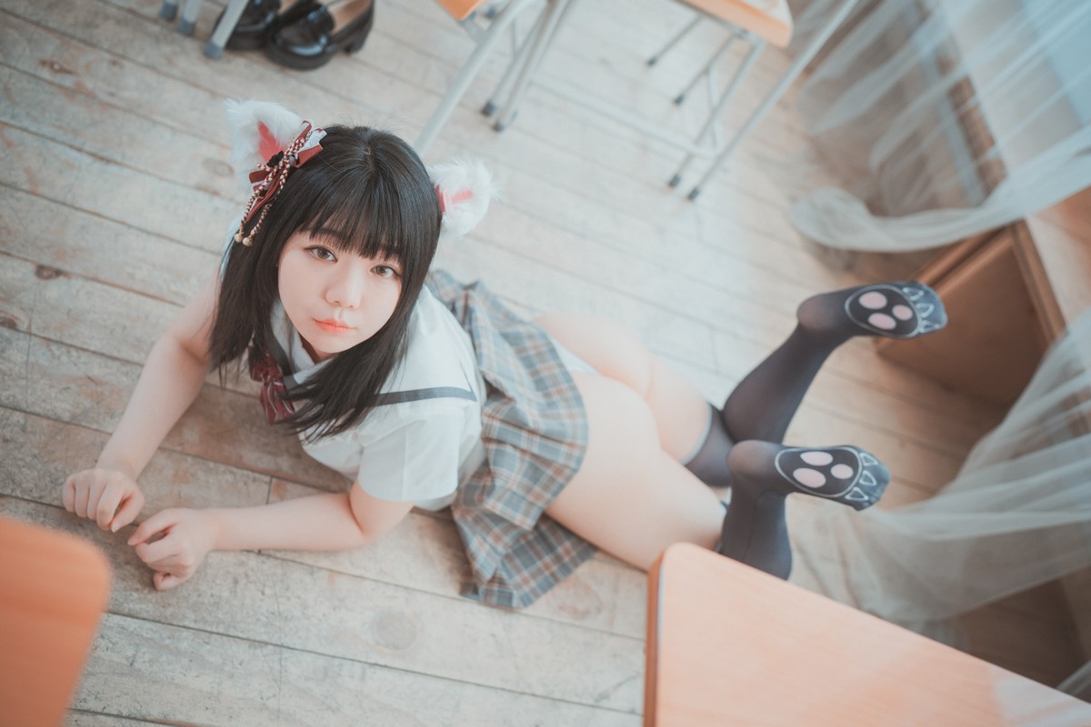 xgyw.top_[DJAWA]No.071_PIan_Cat girl does not take classes主题猫女郎服饰秀翘臀诱惑写真23P