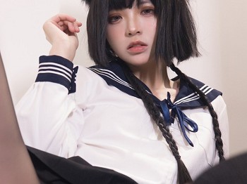 网络青春美女疯猫ss工作服少女主题私人性感学姐工作服下超薄黑色丝袜裤袜秀美腿骚扰写真80P