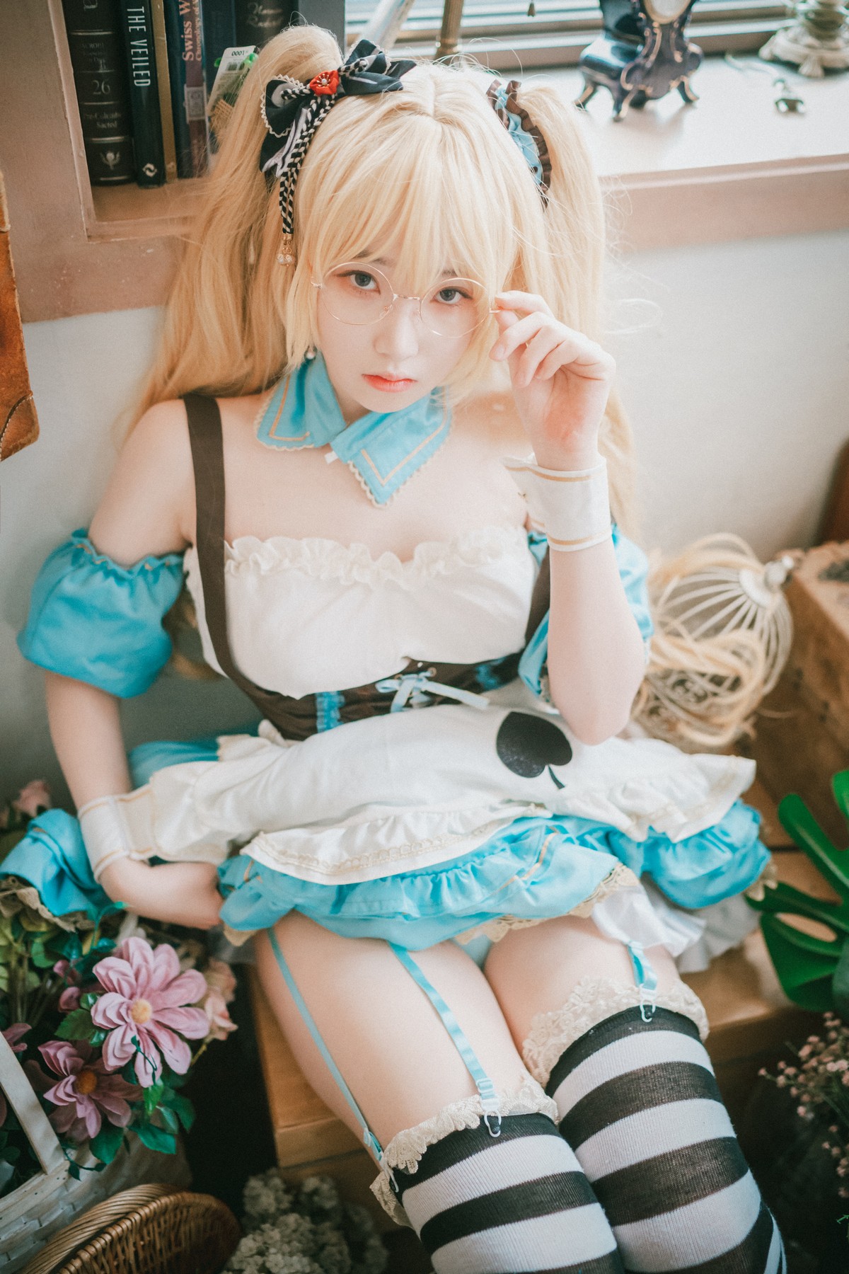 xgyw.top_[DJAWA]No.069_韩国模特_Alice in Glasses主题性感眼镜美少女私房女仆装诱惑写真49P