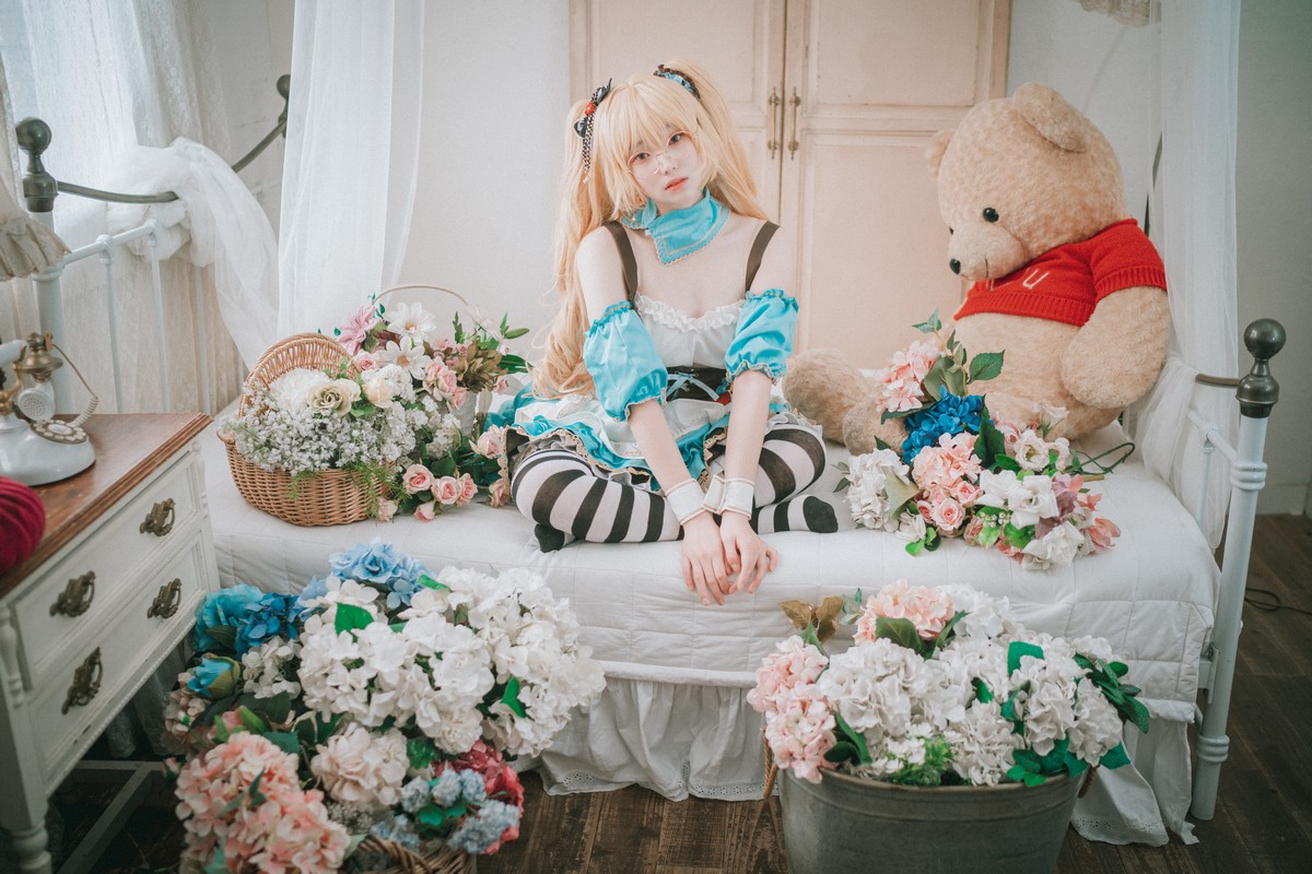 xgyw.top_[DJAWA]No.069_韩国模特_Alice in Glasses主题性感眼镜美少女私房女仆装诱惑写真49P