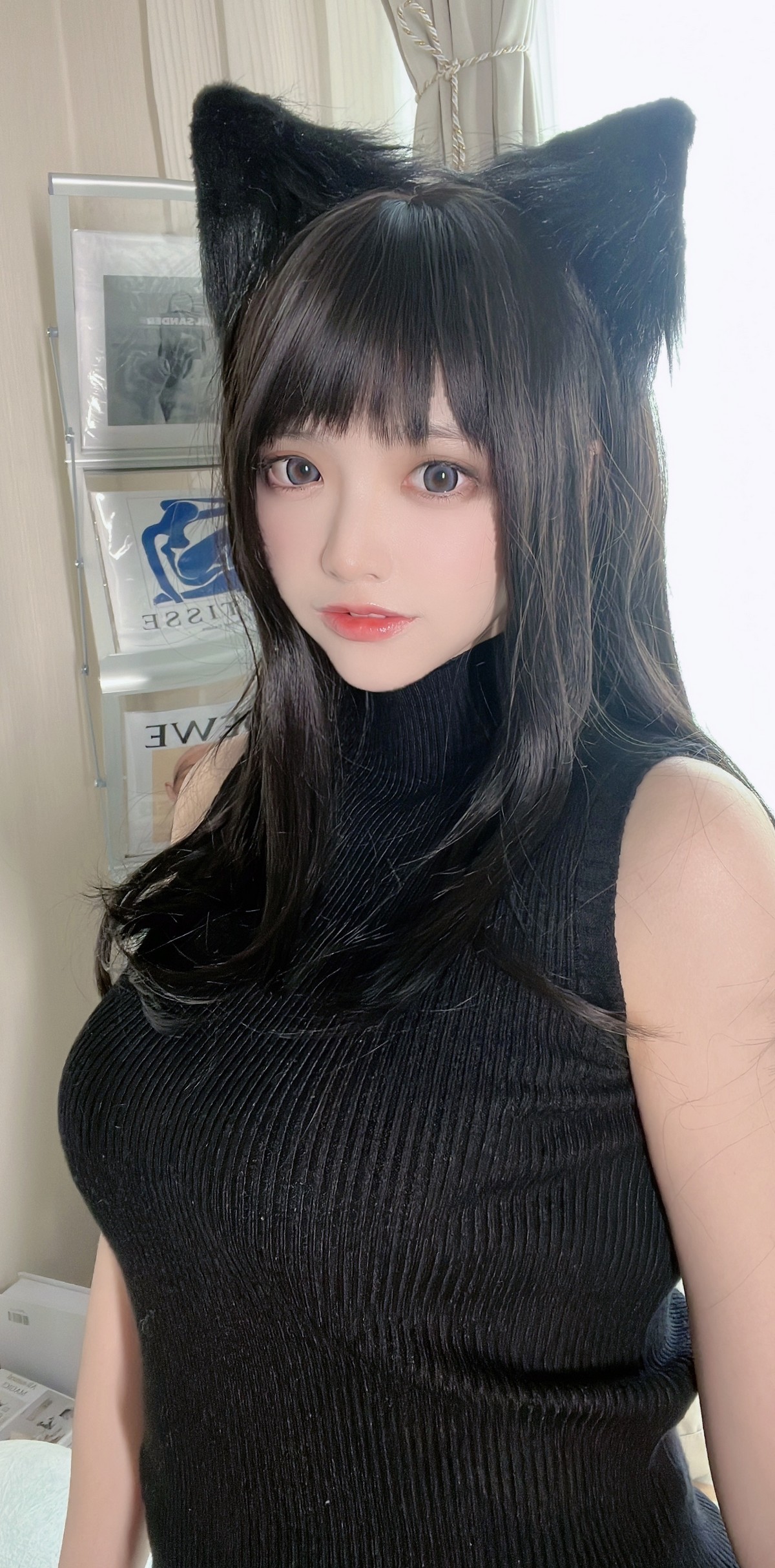 xgyw.top_网络美女疯猫ss黑毛衣少女主题私房性感毛衣配开档黑丝裤袜秀翘臀美腿诱惑写真80P