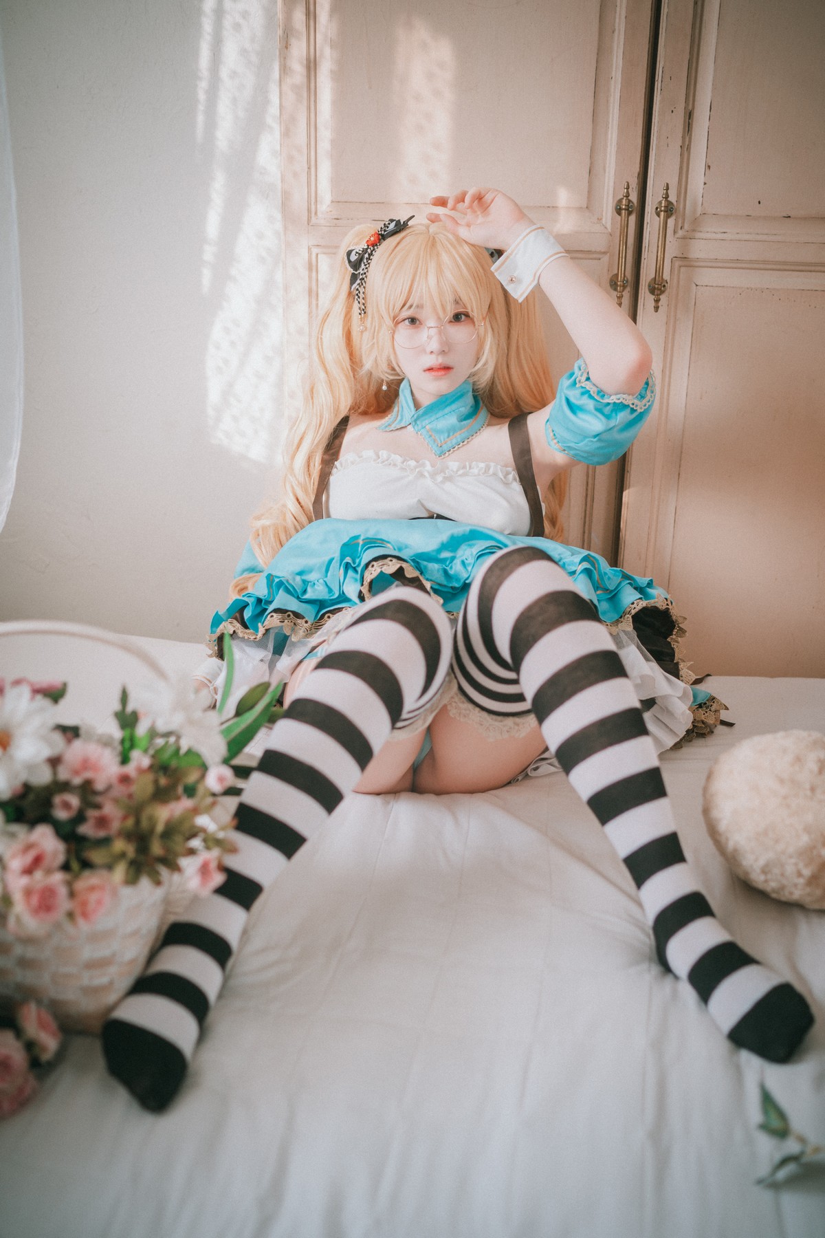 xgyw.top_[DJAWA]No.069_韩国模特_Alice in Glasses主题性感眼镜美少女私房女仆装诱惑写真49P