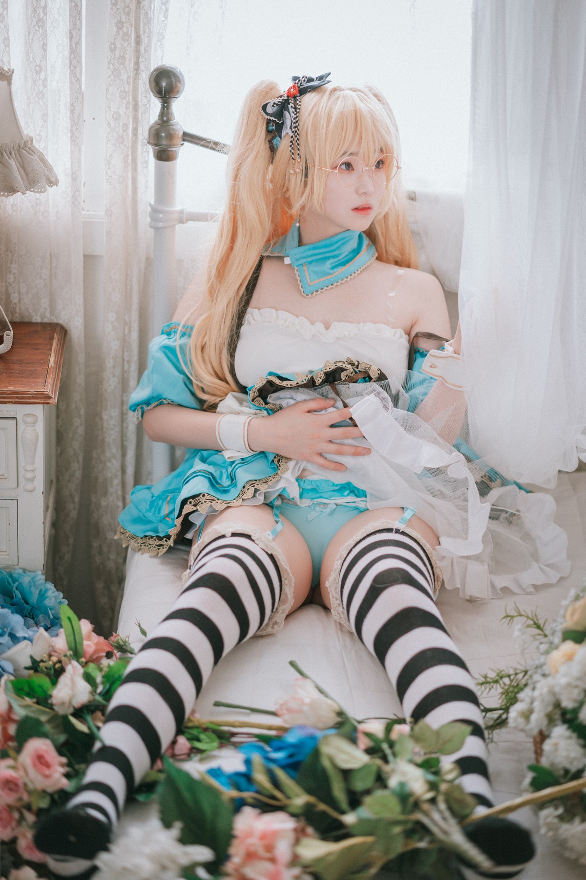 xgyw.top_[DJAWA]No.069_韩国模特_Alice in Glasses主题性感眼镜美少女私房女仆装诱惑写真49P