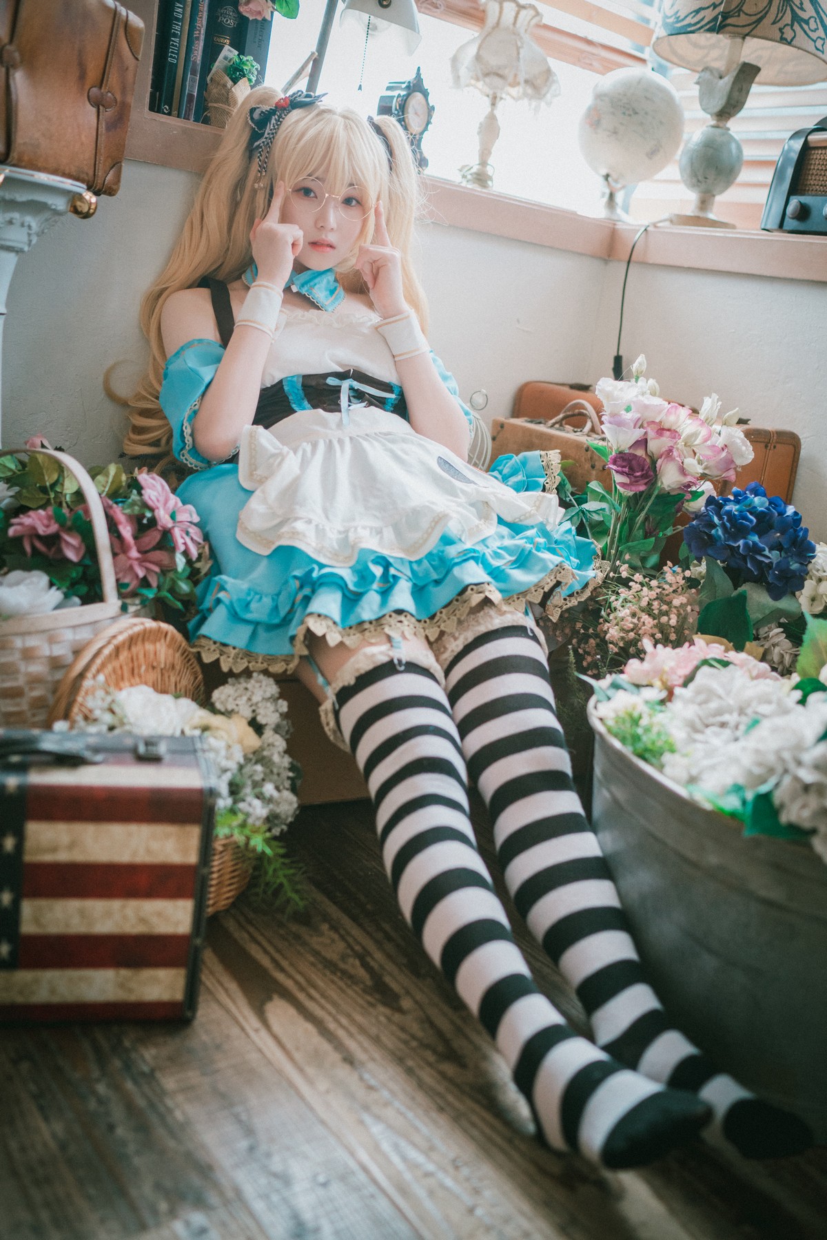 xgyw.top_[DJAWA]No.069_韩国模特_Alice in Glasses主题性感眼镜美少女私房女仆装诱惑写真49P