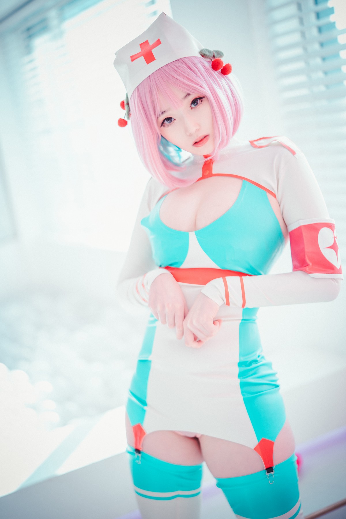 xgyw.top_[DJAWA]No.073_模特BamBi_Cling To Latex主题私房性感护士装露完美身材诱惑写真46P