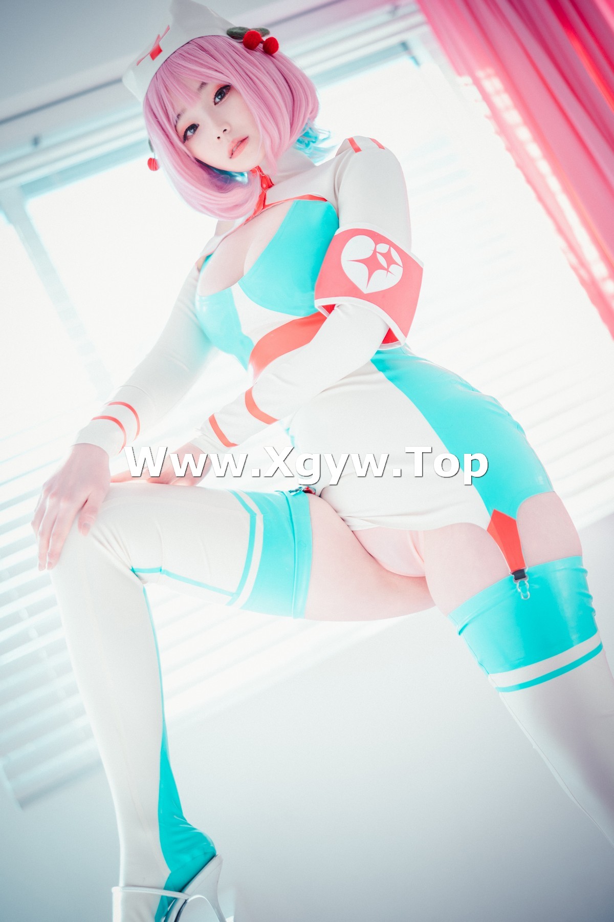 xgyw.top_[DJAWA]No.073_模特BamBi_Cling To Latex主题私房性感护士装露完美身材诱惑写真46P