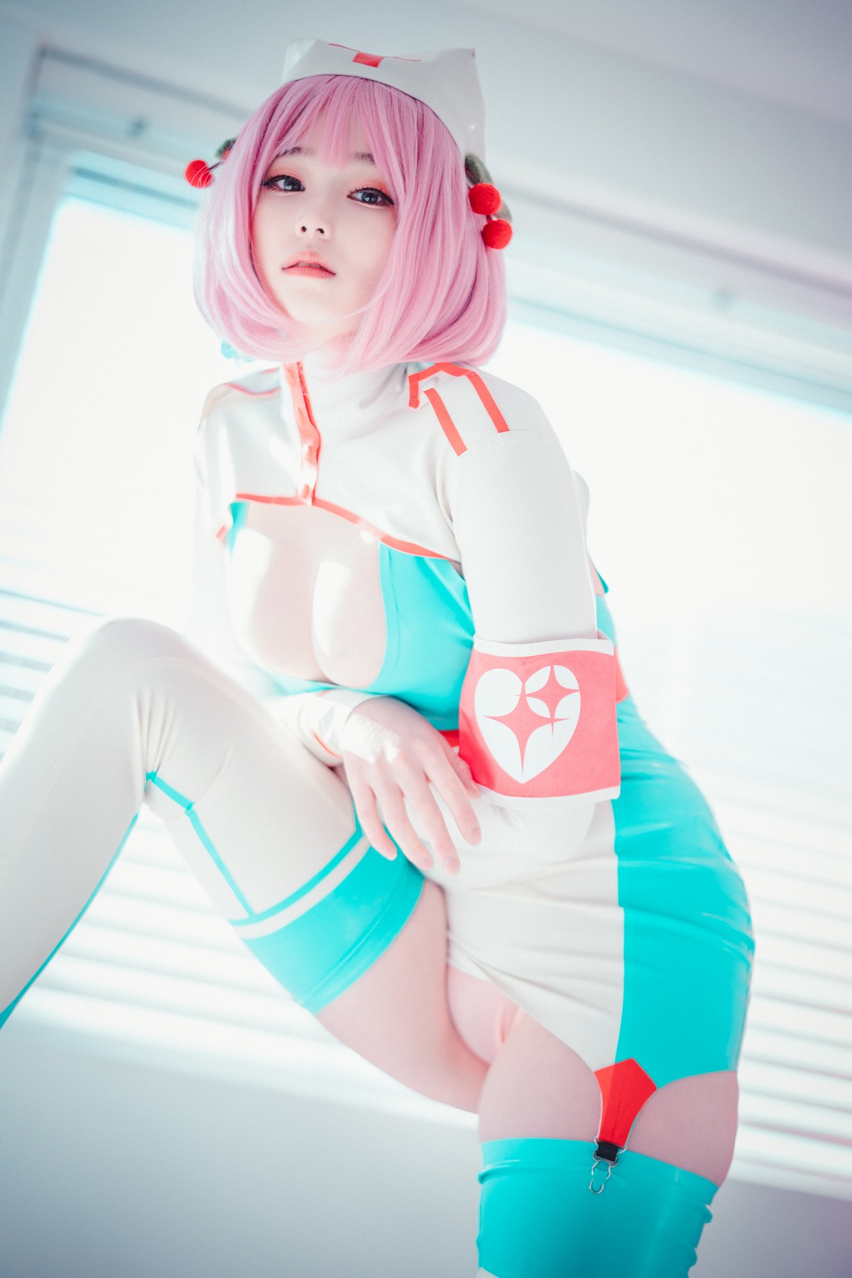 xgyw.top_[DJAWA]No.073_模特BamBi_Cling To Latex主题私房性感护士装露完美身材诱惑写真46P