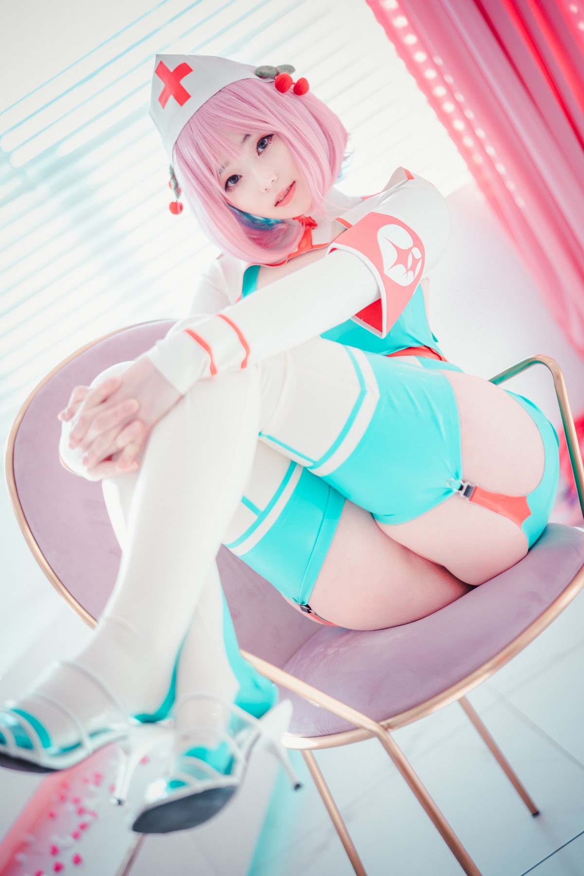 xgyw.top_[DJAWA]No.073_模特BamBi_Cling To Latex主题私房性感护士装露完美身材诱惑写真46P