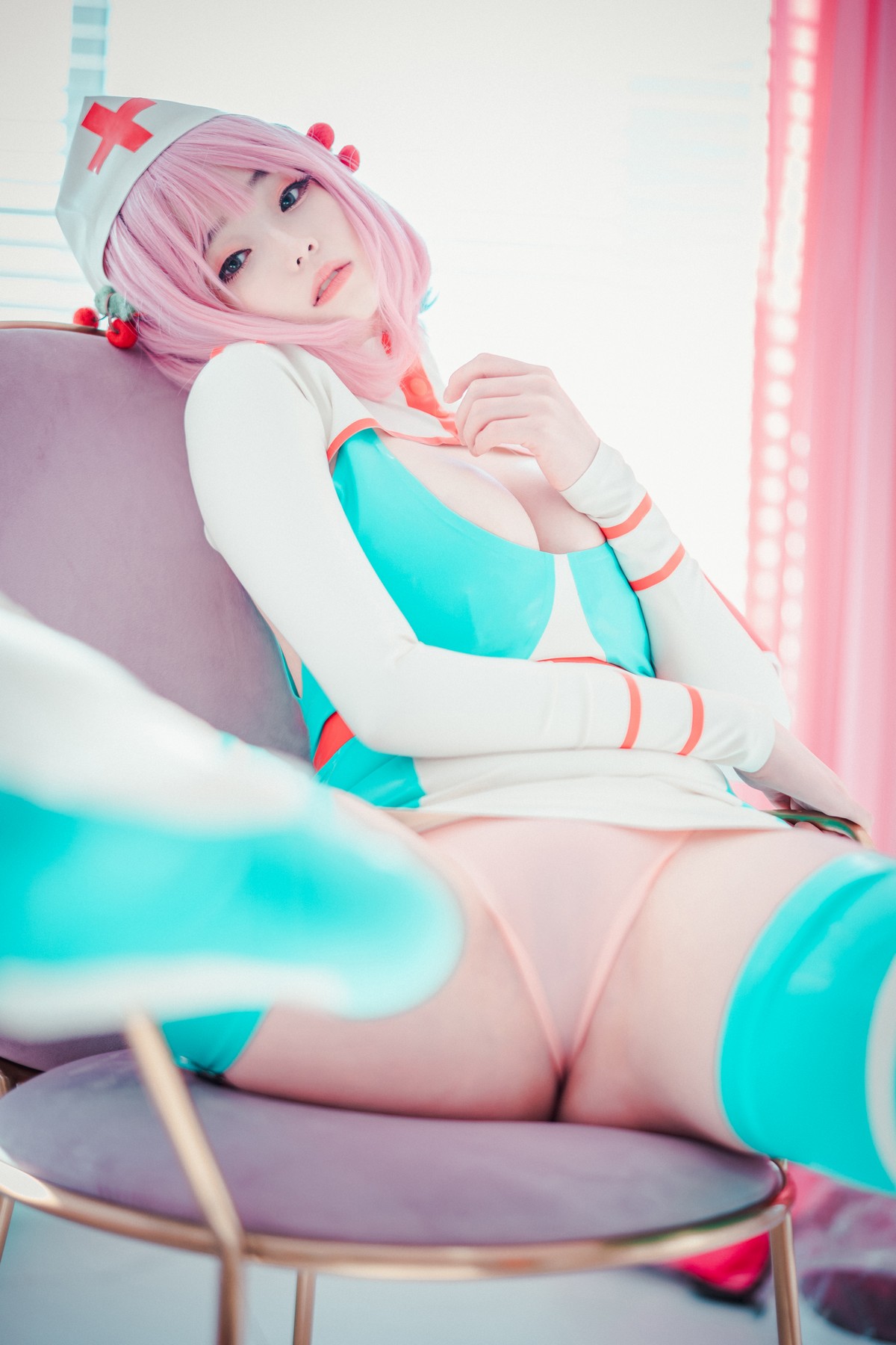 xgyw.top_[DJAWA]No.073_模特BamBi_Cling To Latex主题私房性感护士装露完美身材诱惑写真46P