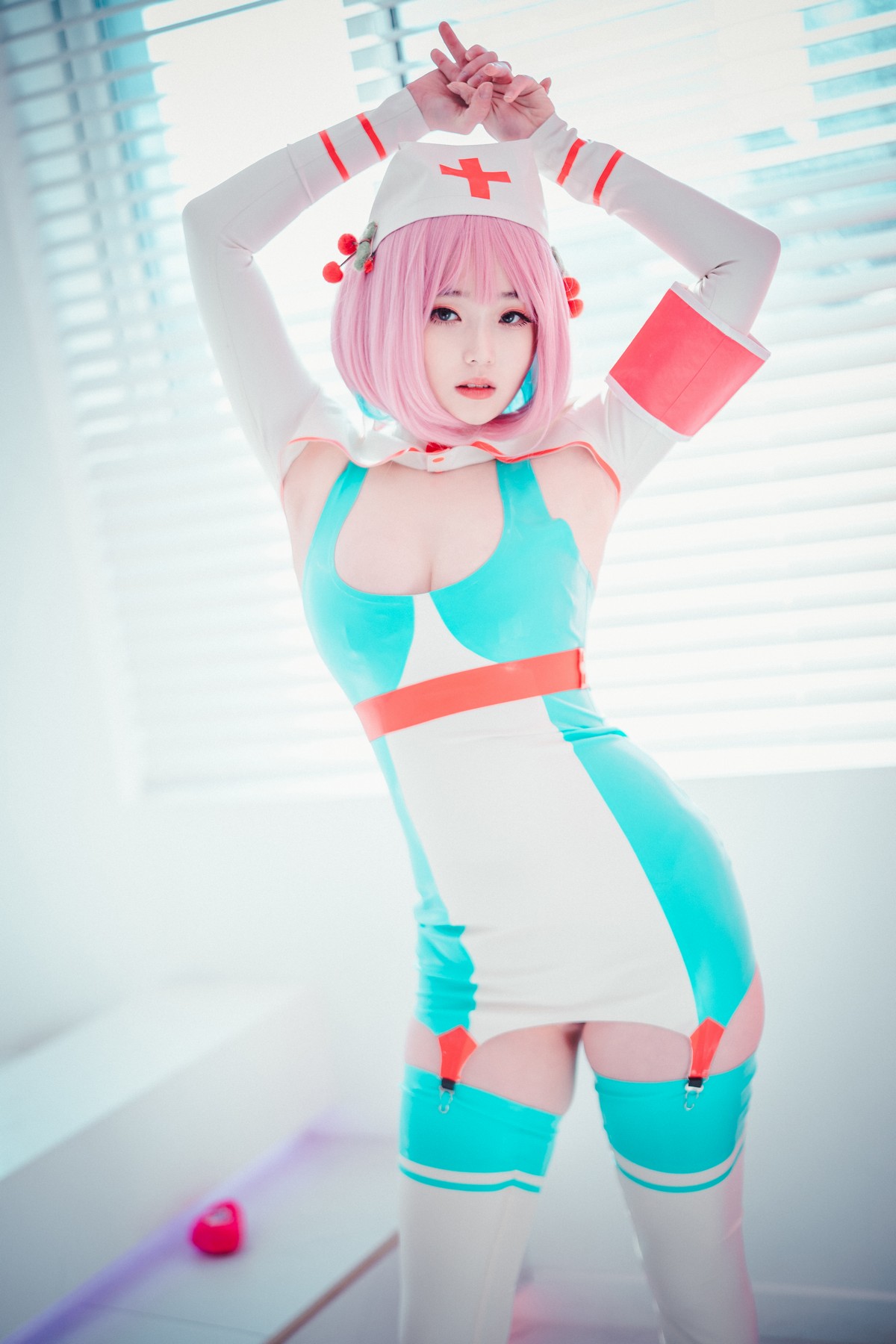 xgyw.top_[DJAWA]No.073_模特BamBi_Cling To Latex主题私房性感护士装露完美身材诱惑写真46P