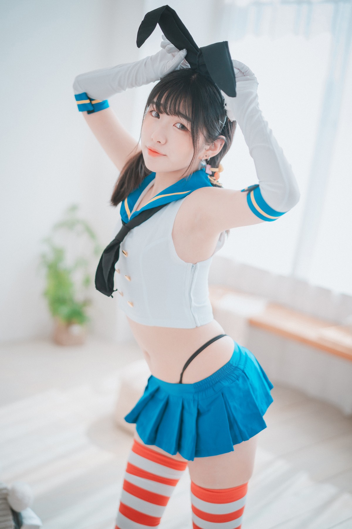 xgyw.top_[DJAWA]No.078_模特Sonson_Fleet Girl主题私房兔女郎装扮横条袜秀翘臀美腿诱惑写真42P
