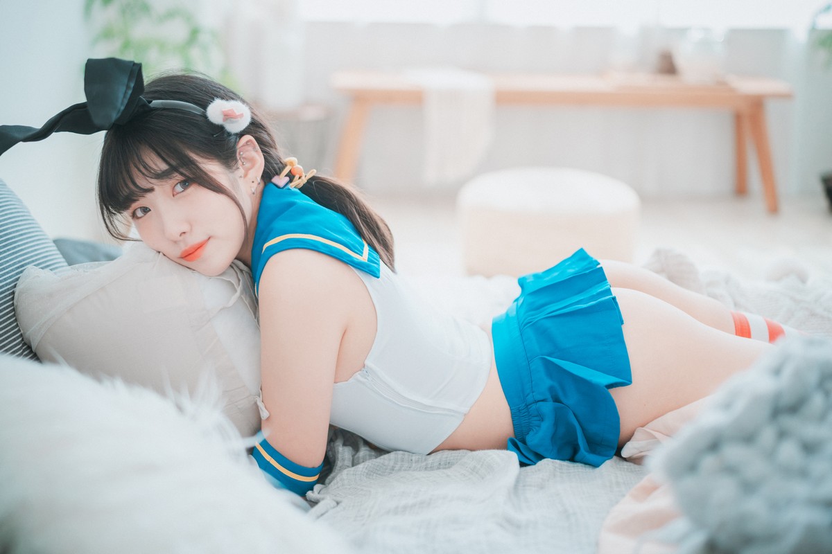 xgyw.top_[DJAWA]No.078_模特Sonson_Fleet Girl主题私房兔女郎装扮横条袜秀翘臀美腿诱惑写真42P