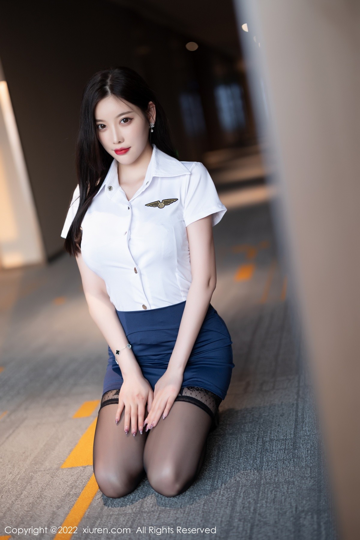 xgyw.top_XiuRen第5114期_女神杨晨晨Yome私房脱性感制服露黑色蕾丝内衣完美诱惑写真71P