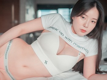 [DJAWA]No.084_车模PIA_Loose and Tight Salmon Pink主题紧身运动裤秀蜜桃臀骚扰写真61P