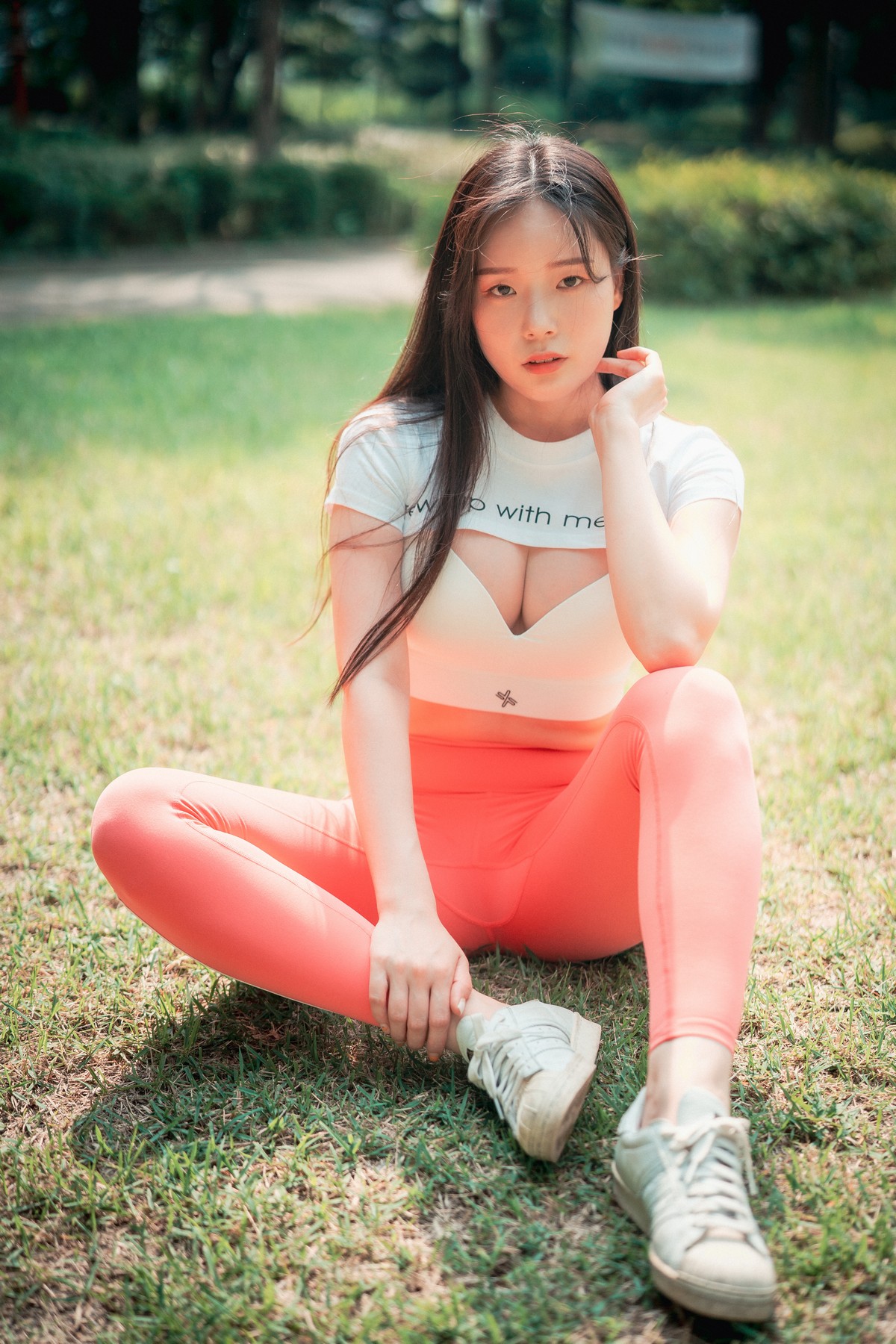 xgyw.top_[DJAWA]No.084_模特PIA_Loose and Tight Salmon Pink主题紧身运动裤秀翘臀诱惑写真61P