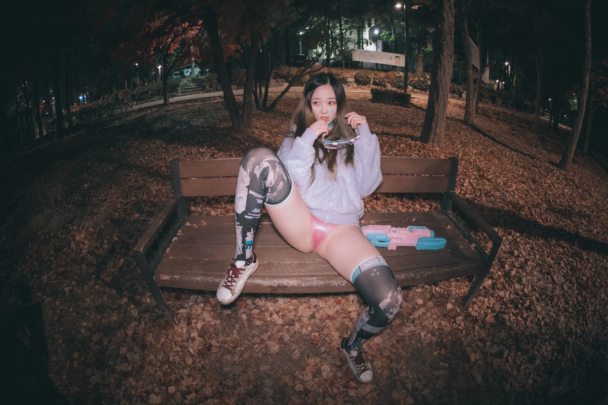 xgyw.top_[DJAWA]No.086_模特BamBi_Nightcrawler主题户外性感服饰配红色内裤撩人诱惑写真101P