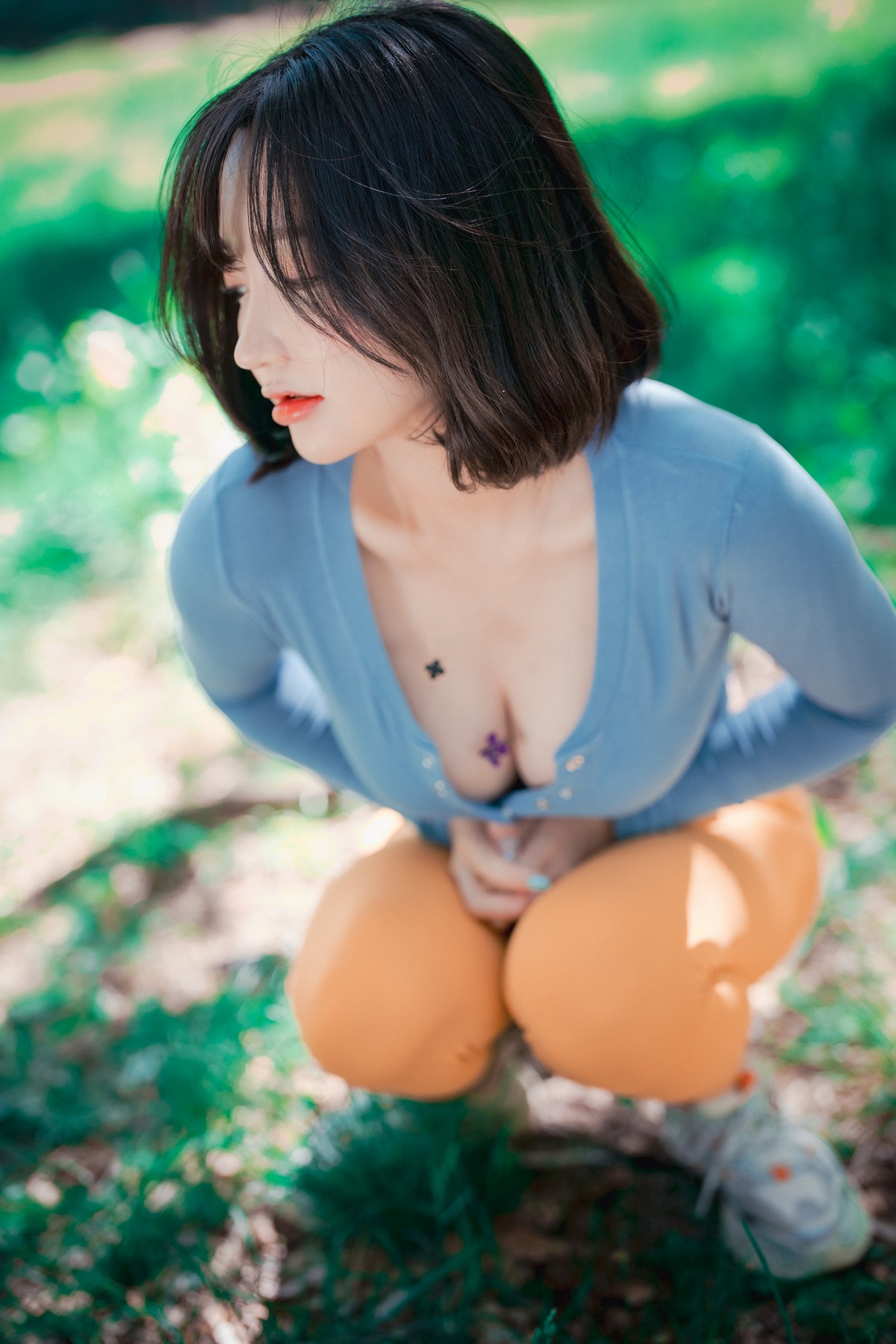 xgyw.top_[DJAWA]No.085_模特Yeeun_Naughty Trekking主题户外多套服饰半脱秀豪乳翘臀诱惑写真287P