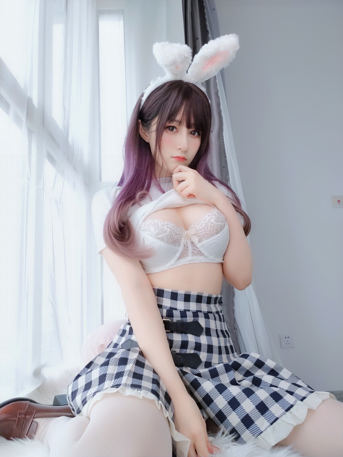 xgyw.top_Coser小姐姐白银81白丝兔女郎主题性感服饰配白丝吊袜半脱秀完美身材诱惑写真168P