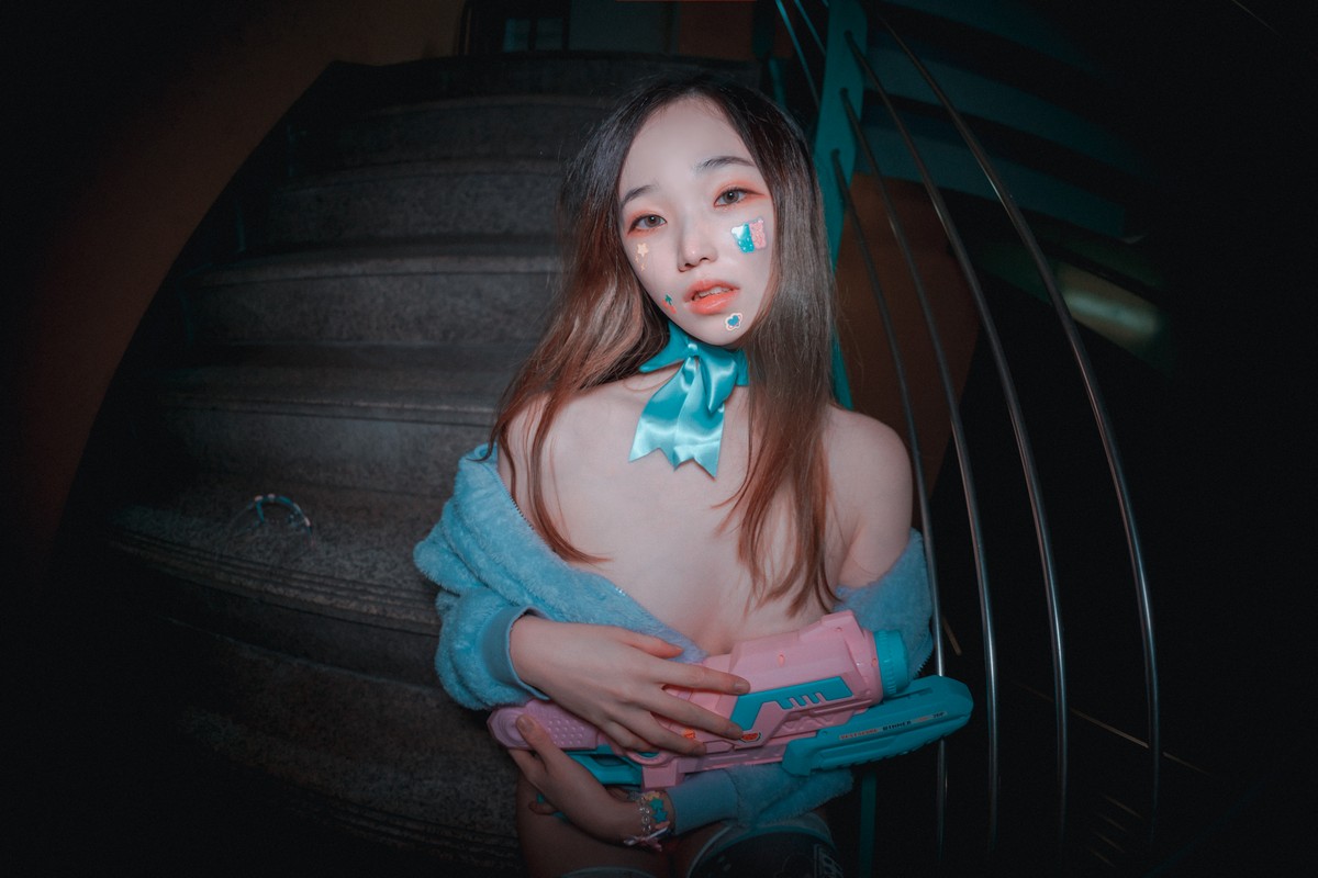 xgyw.top_[DJAWA]No.086_模特BamBi_Nightcrawler主题户外性感服饰配红色内裤撩人诱惑写真101P