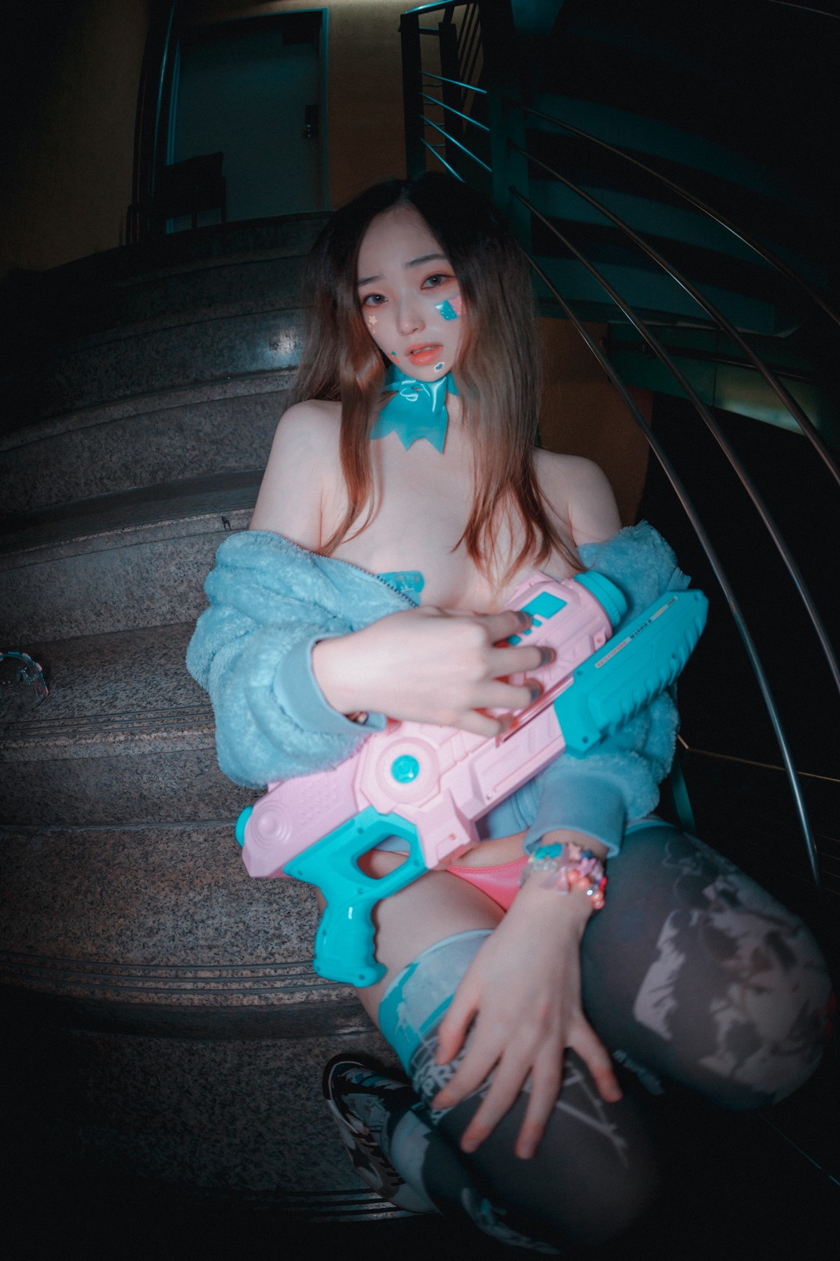 xgyw.top_[DJAWA]No.086_模特BamBi_Nightcrawler主题户外性感服饰配红色内裤撩人诱惑写真101P