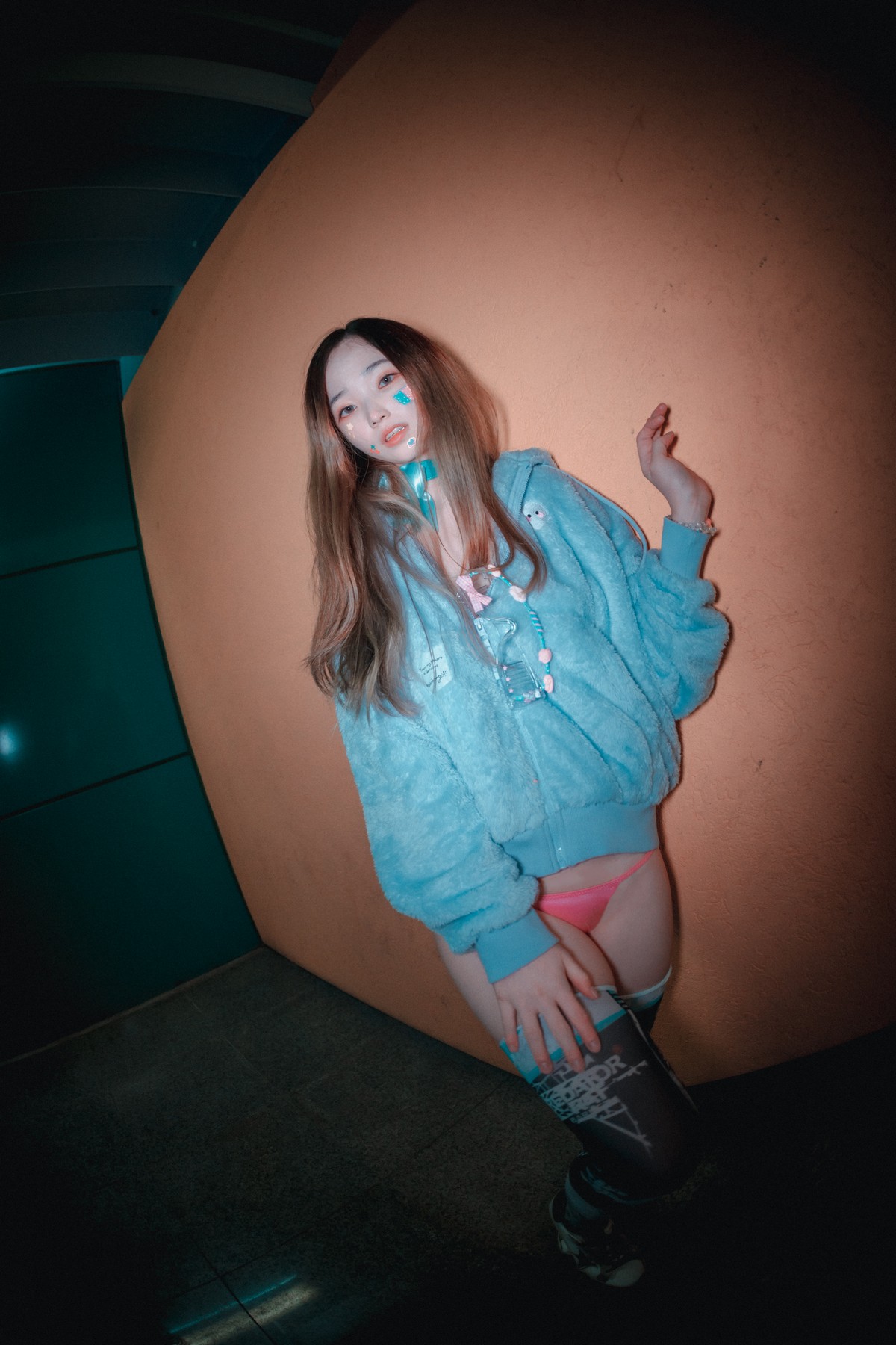 xgyw.top_[DJAWA]No.086_模特BamBi_Nightcrawler主题户外性感服饰配红色内裤撩人诱惑写真101P