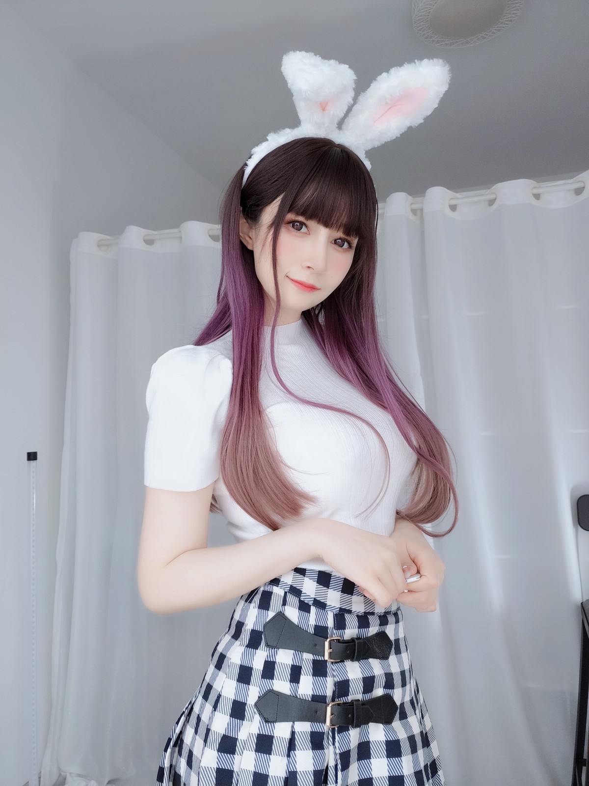 xgyw.top_Coser小姐姐白银81白丝兔女郎主题性感服饰配白丝吊袜半脱秀完美身材诱惑写真168P