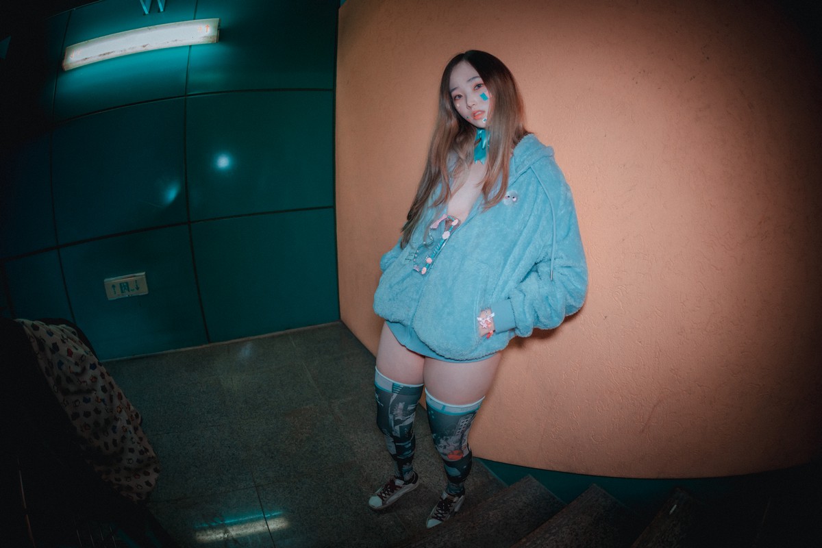 xgyw.top_[DJAWA]No.086_模特BamBi_Nightcrawler主题户外性感服饰配红色内裤撩人诱惑写真101P