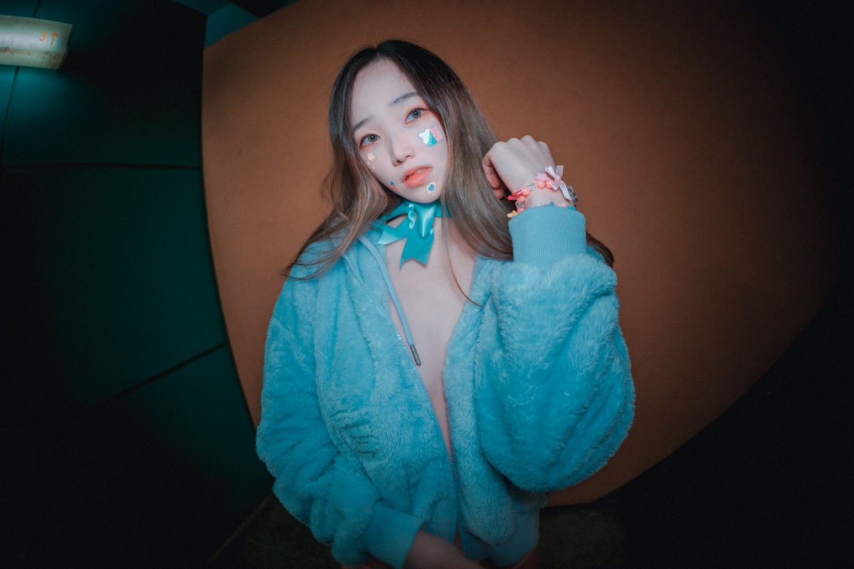 xgyw.top_[DJAWA]No.086_模特BamBi_Nightcrawler主题户外性感服饰配红色内裤撩人诱惑写真101P