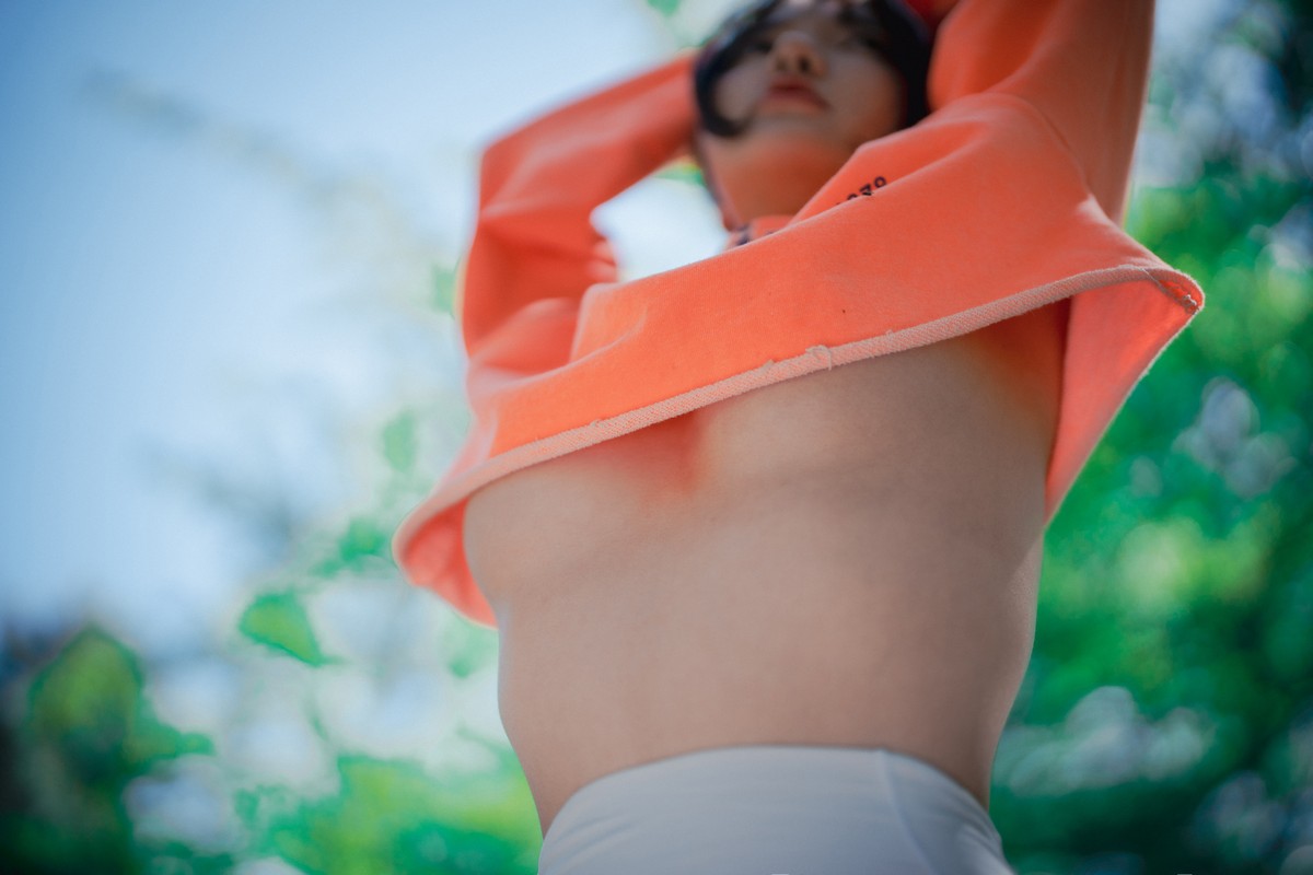 xgyw.top_[DJAWA]No.085_模特Yeeun_Naughty Trekking主题户外多套服饰半脱秀豪乳翘臀诱惑写真287P