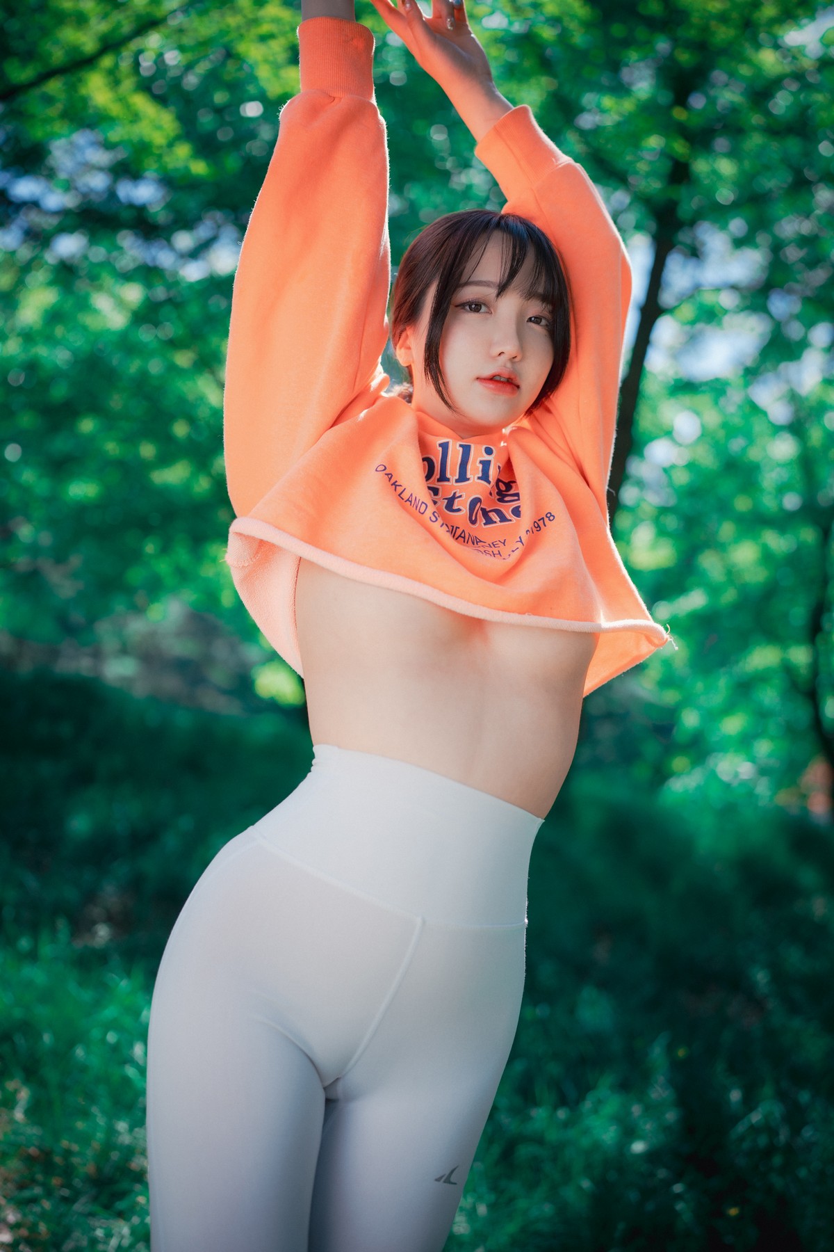 xgyw.top_[DJAWA]No.085_模特Yeeun_Naughty Trekking主题户外多套服饰半脱秀豪乳翘臀诱惑写真287P