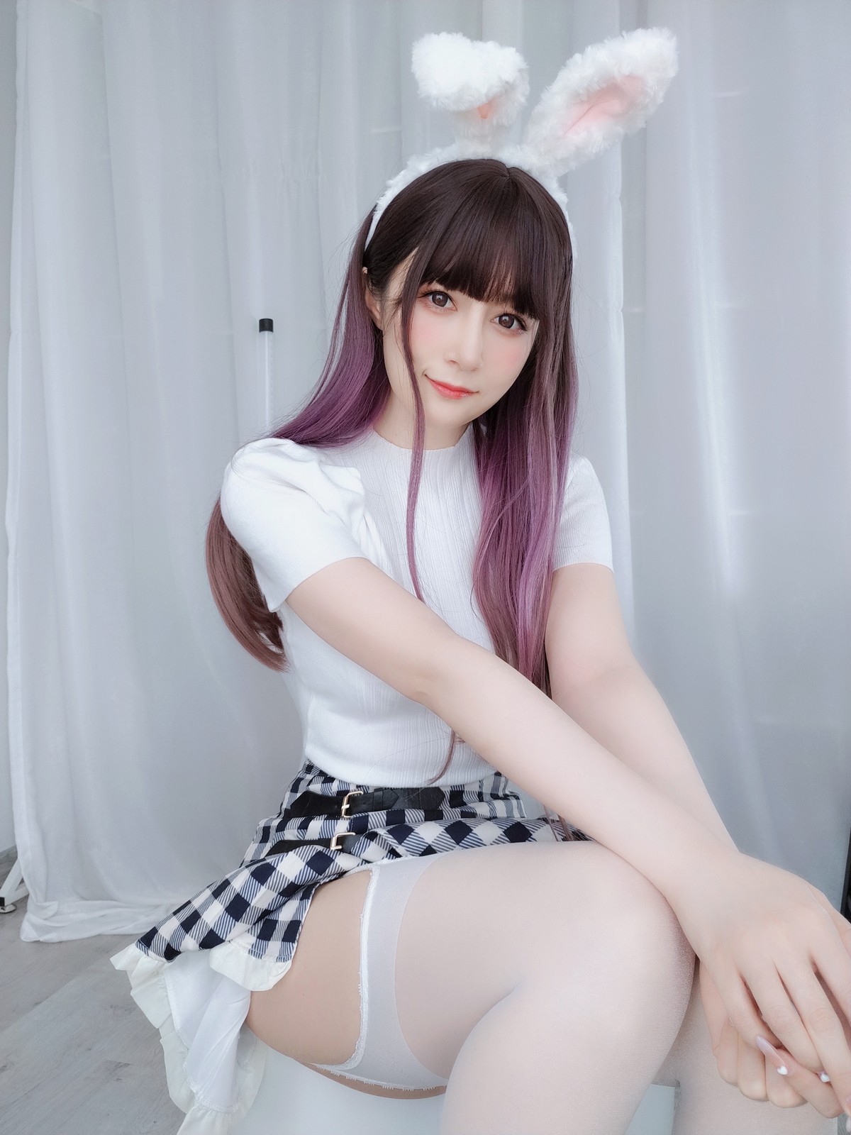 xgyw.top_Coser小姐姐白银81白丝兔女郎主题性感服饰配白丝吊袜半脱秀完美身材诱惑写真168P