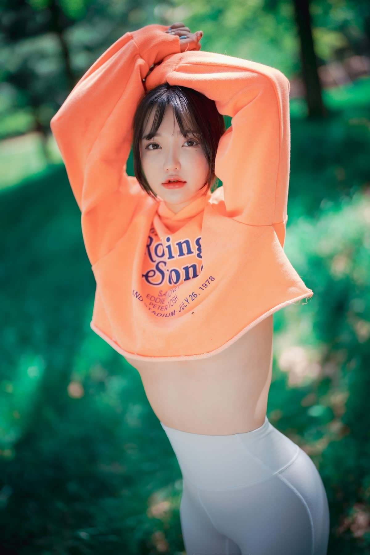 xgyw.top_[DJAWA]No.085_模特Yeeun_Naughty Trekking主题户外多套服饰半脱秀豪乳翘臀诱惑写真287P