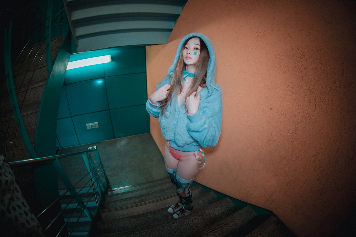 xgyw.top_[DJAWA]No.086_模特BamBi_Nightcrawler主题户外性感服饰配红色内裤撩人诱惑写真101P